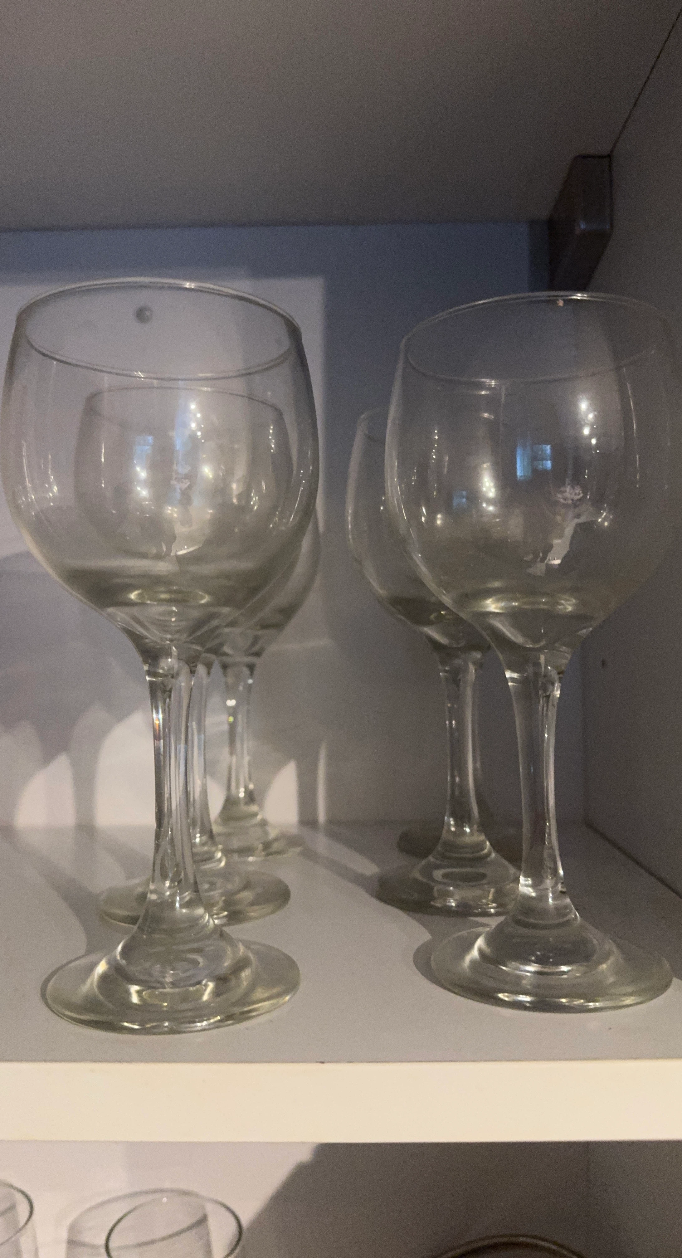 Set of 6 Clear Wine Glasses