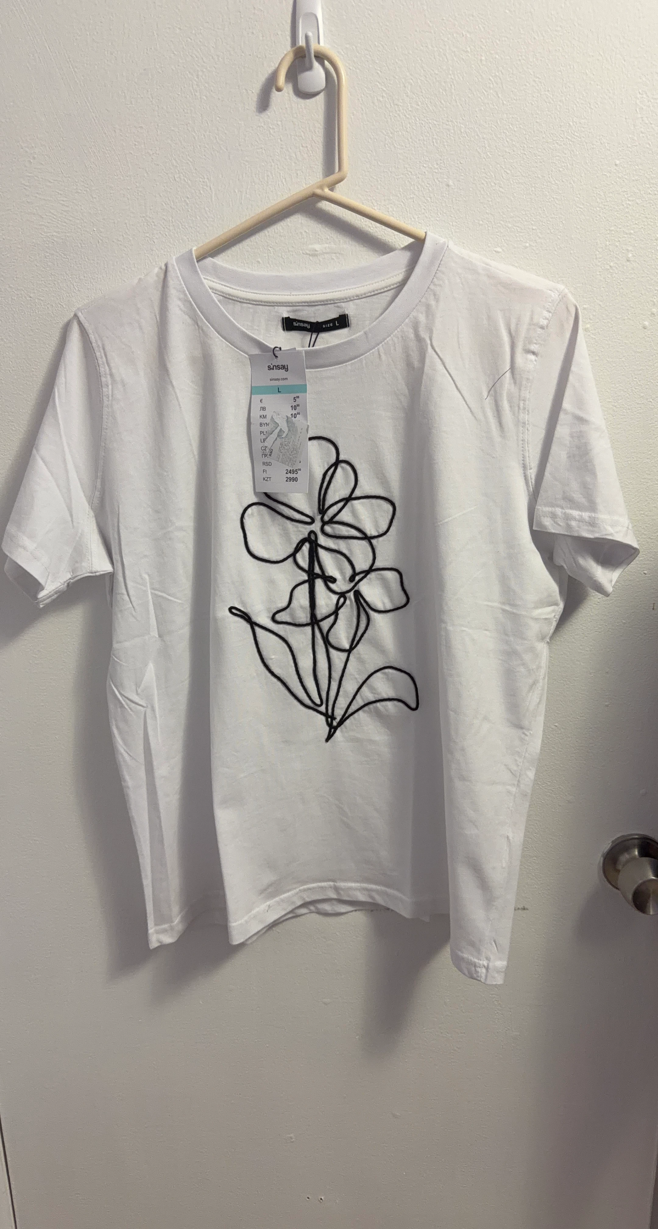 Sinsay White T-Shirt with Floral Design - Size L