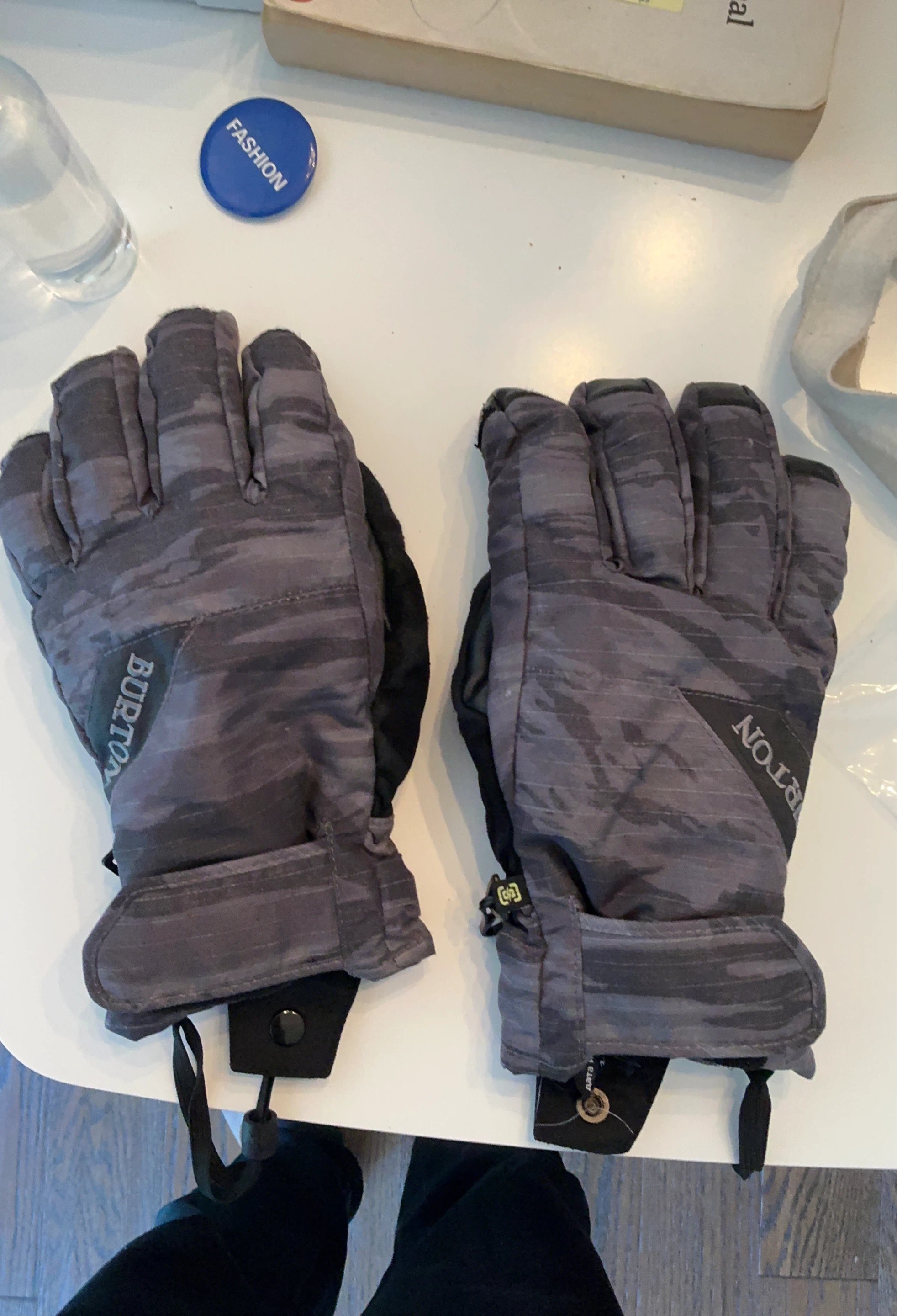 Burton Snowboard Gloves S size