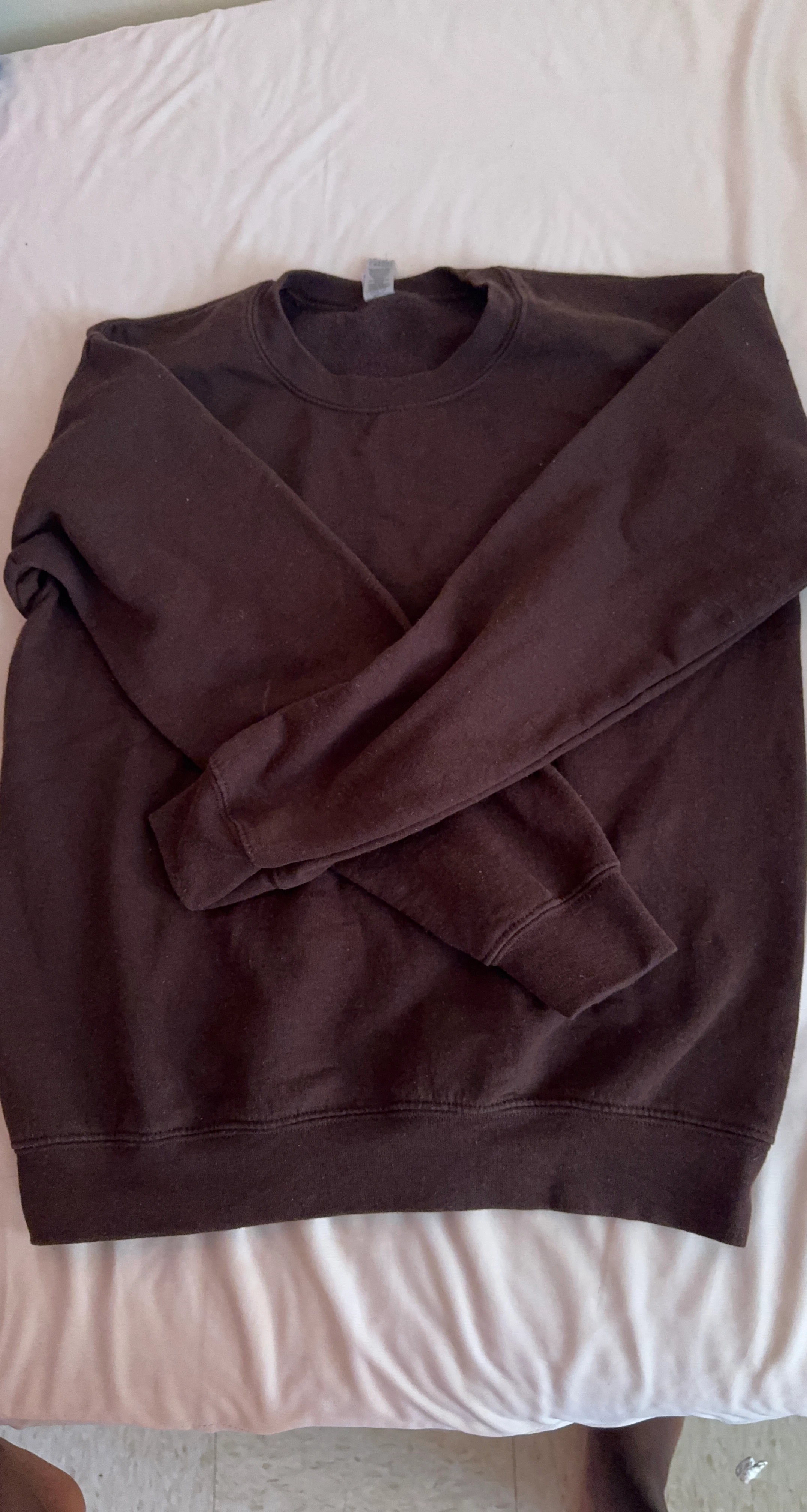Gildan Crewneck Sweatshirt - Brown