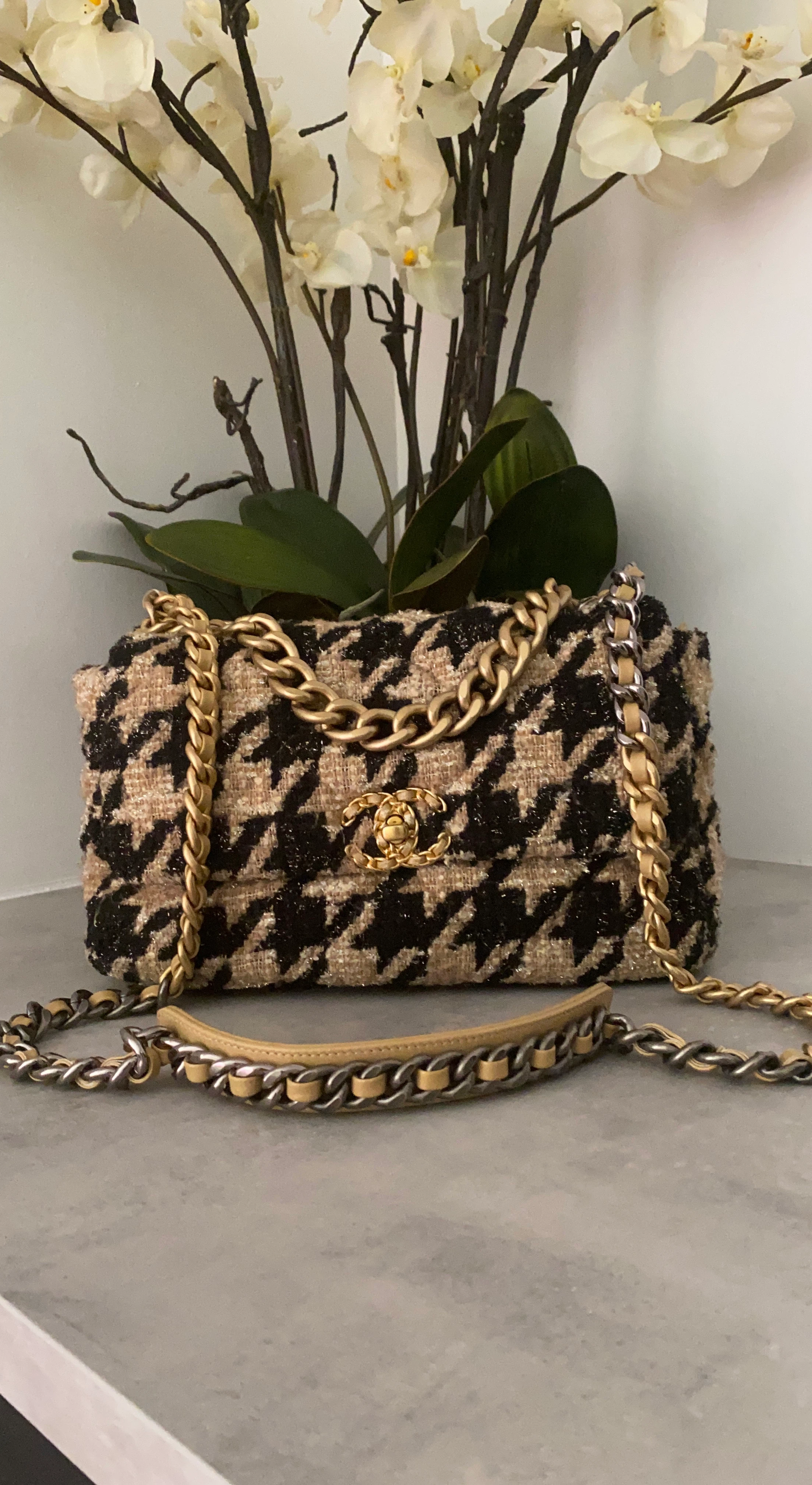 Chanel 19 Tweed Handbag shoulder bag