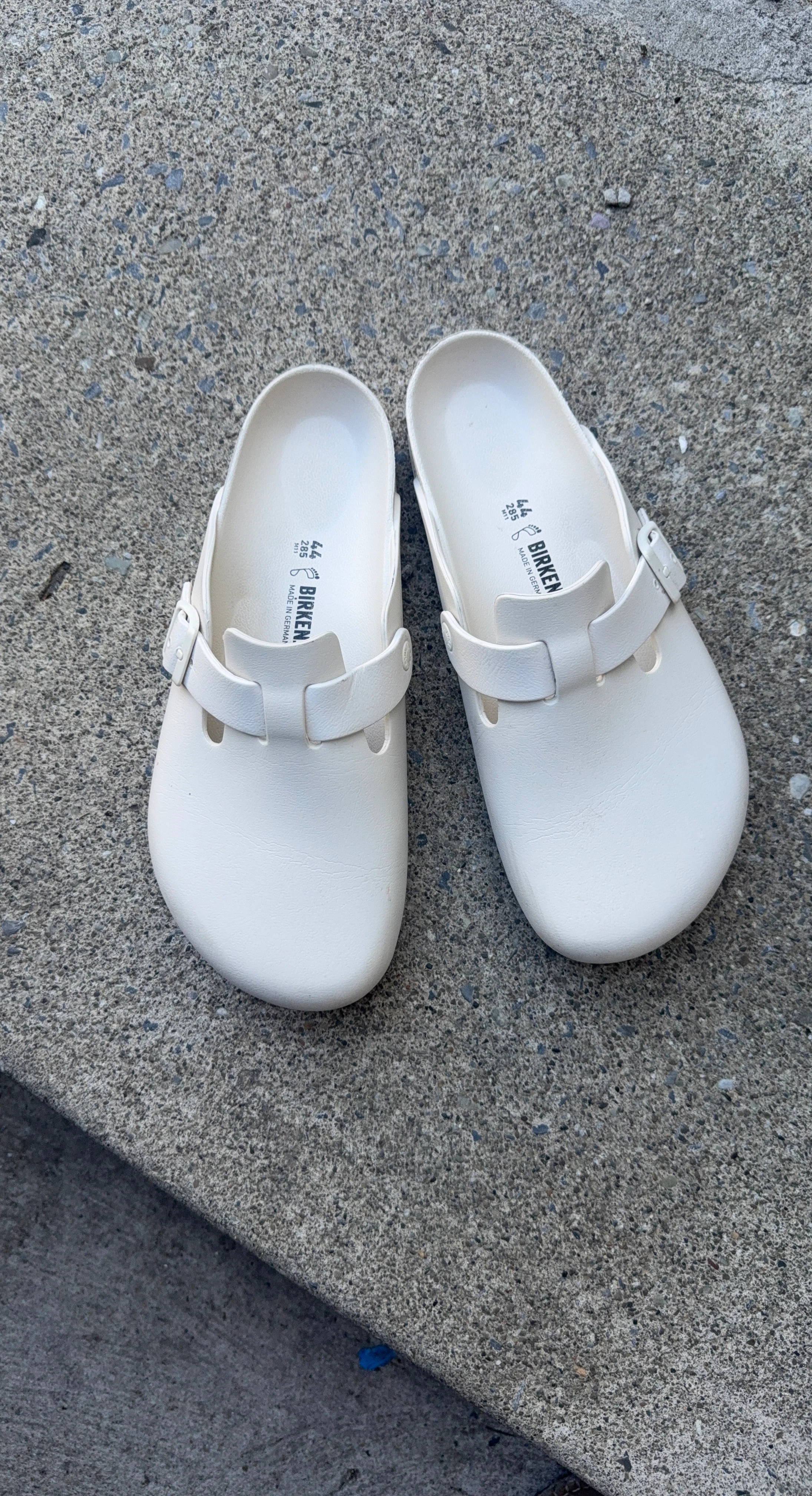 Birkenstock Boston Clogs Size 44 Cream