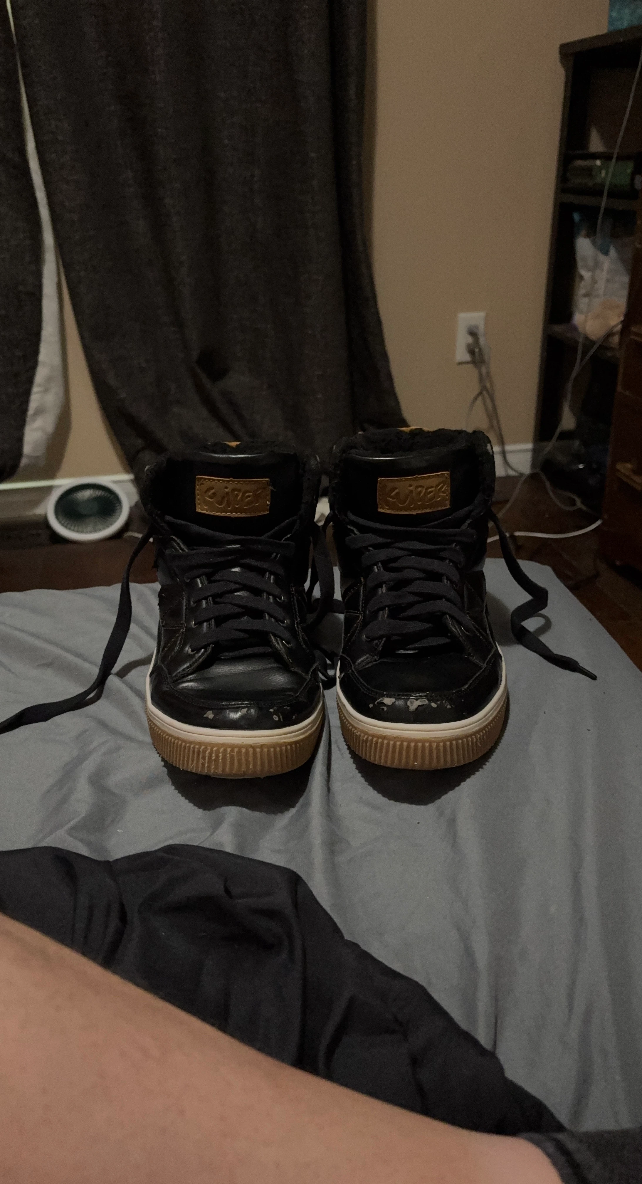 Kuiper High Top Sneakers