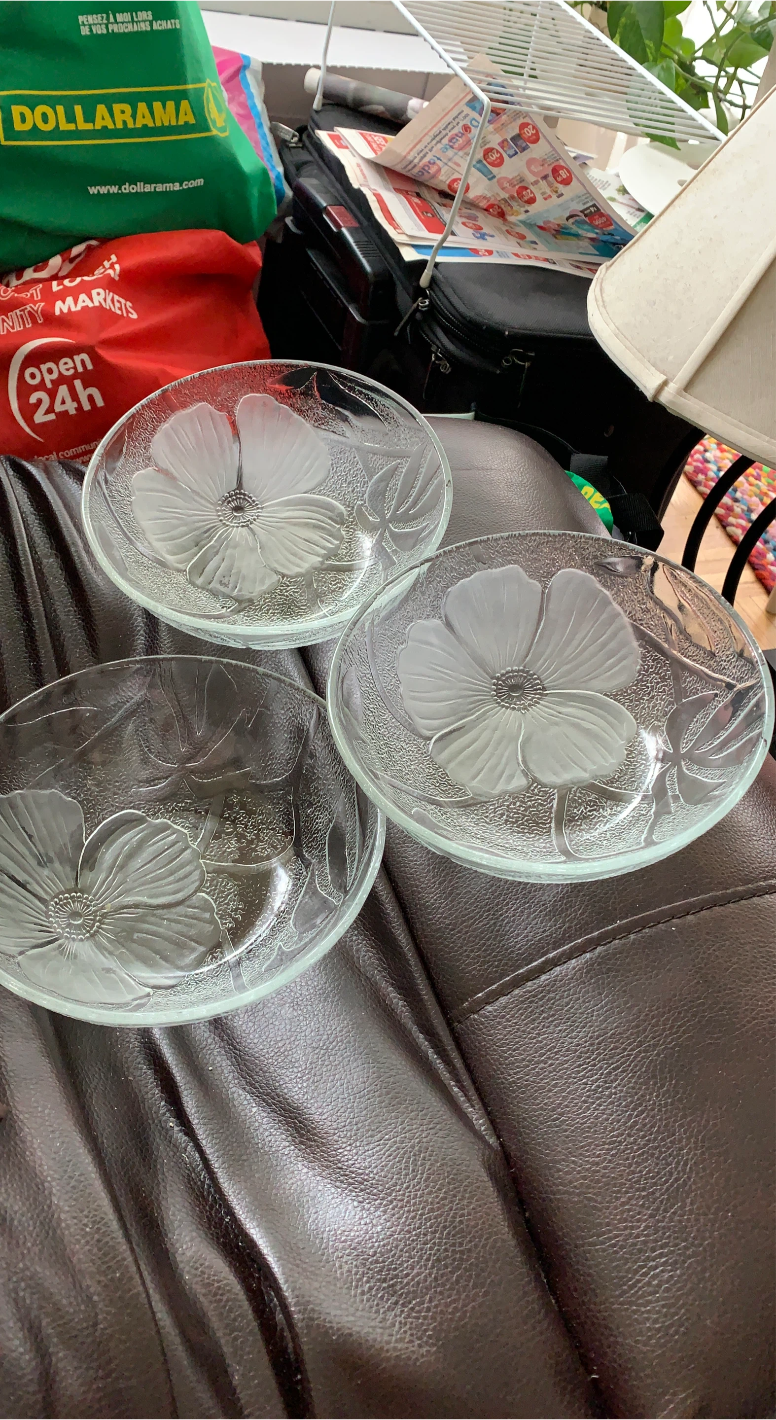 Set of 3 Glass Bowls with Flower Design