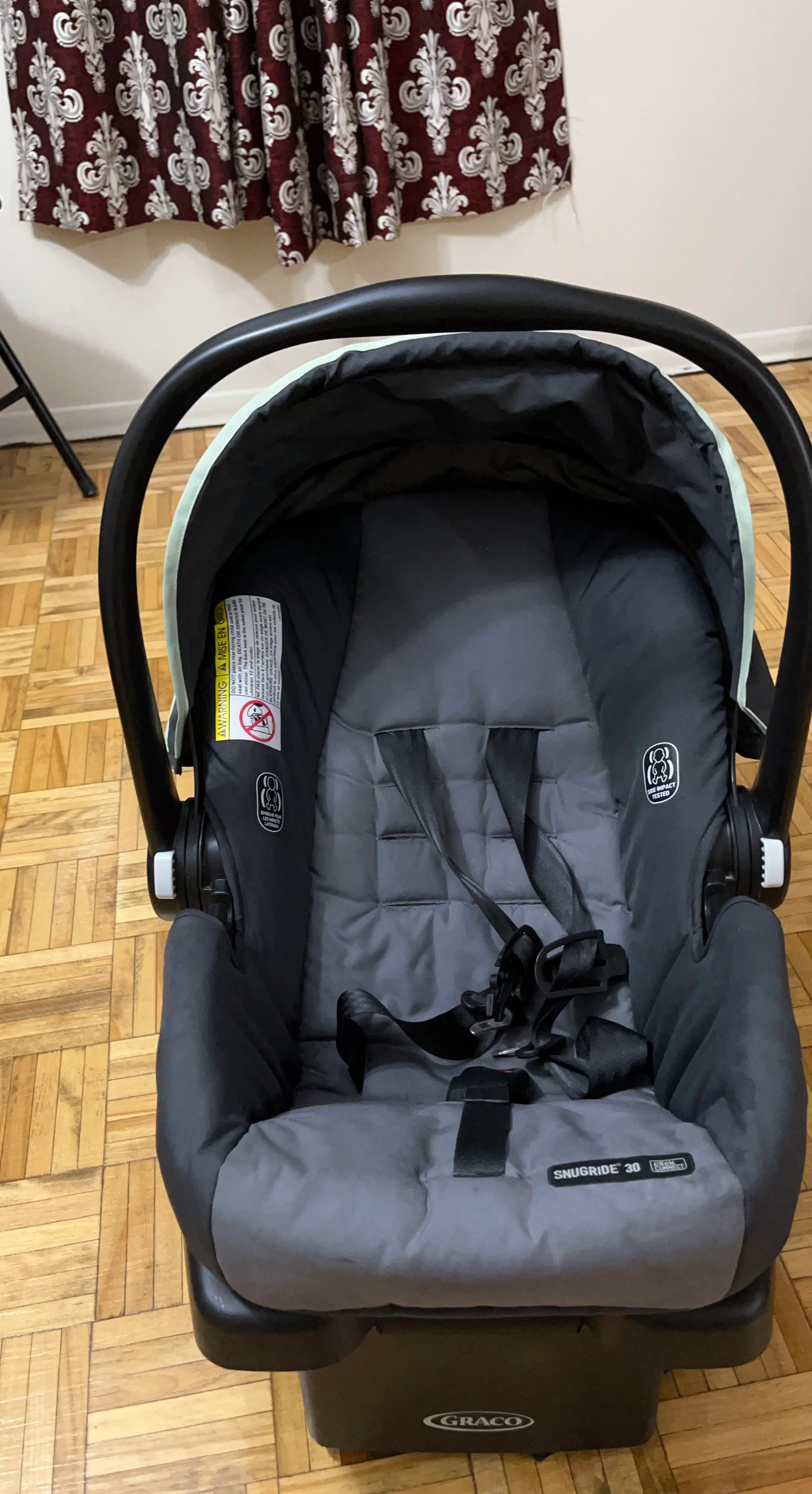 Graco SnugRide 30 Infant Car Seat