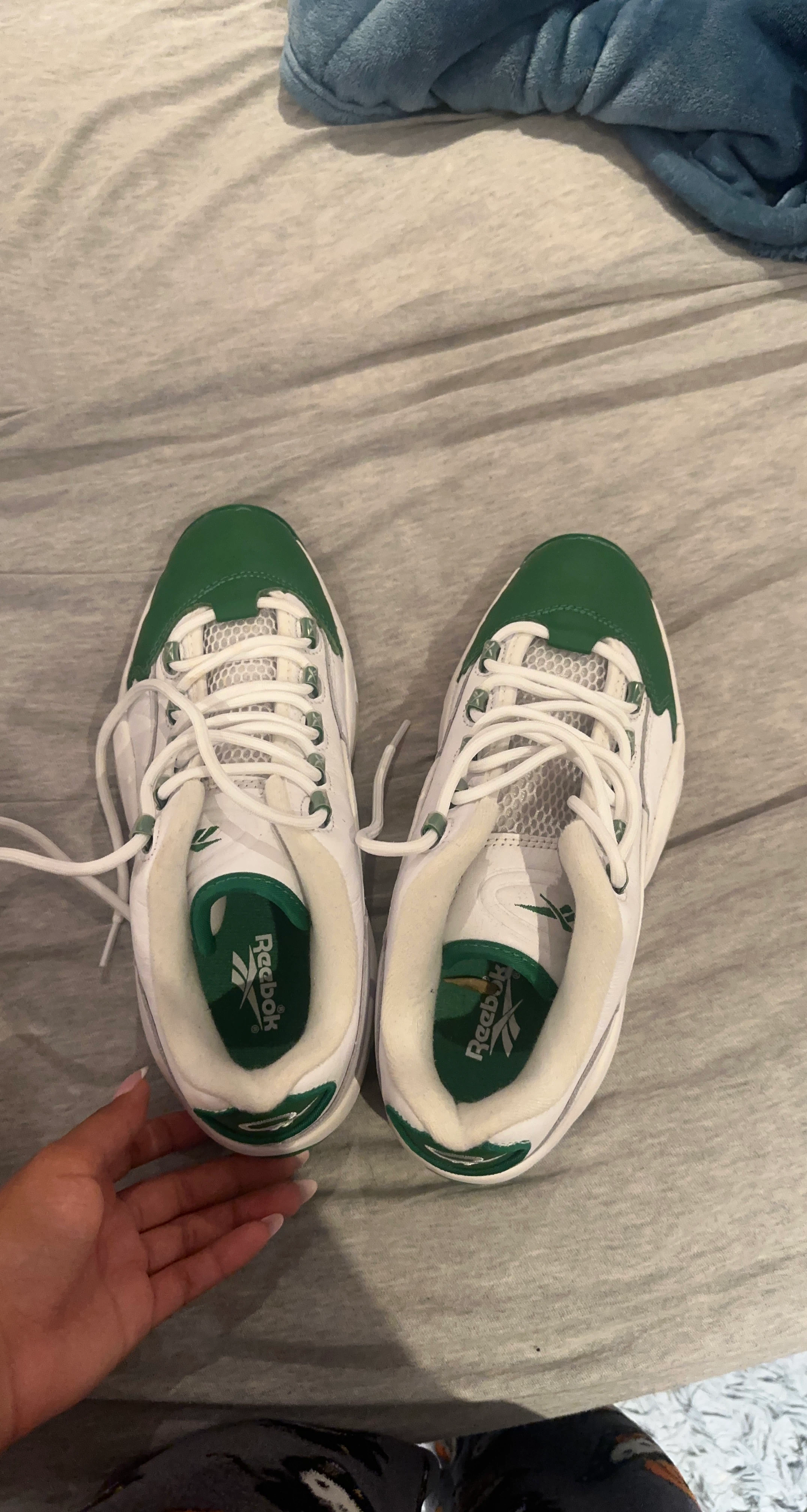 Reebok White and Green Sneakers (iversons)