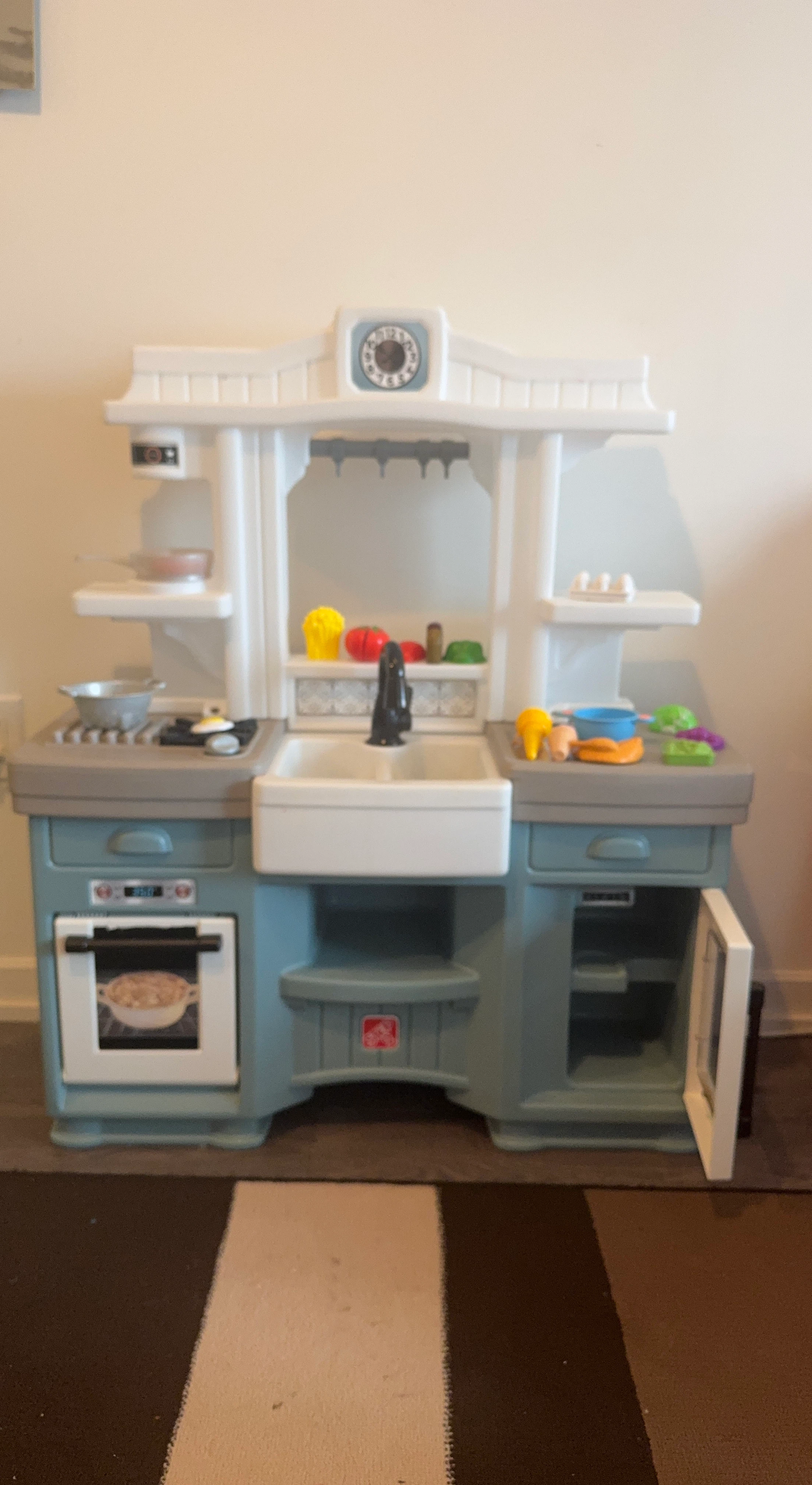 Step2 Play Kitchen