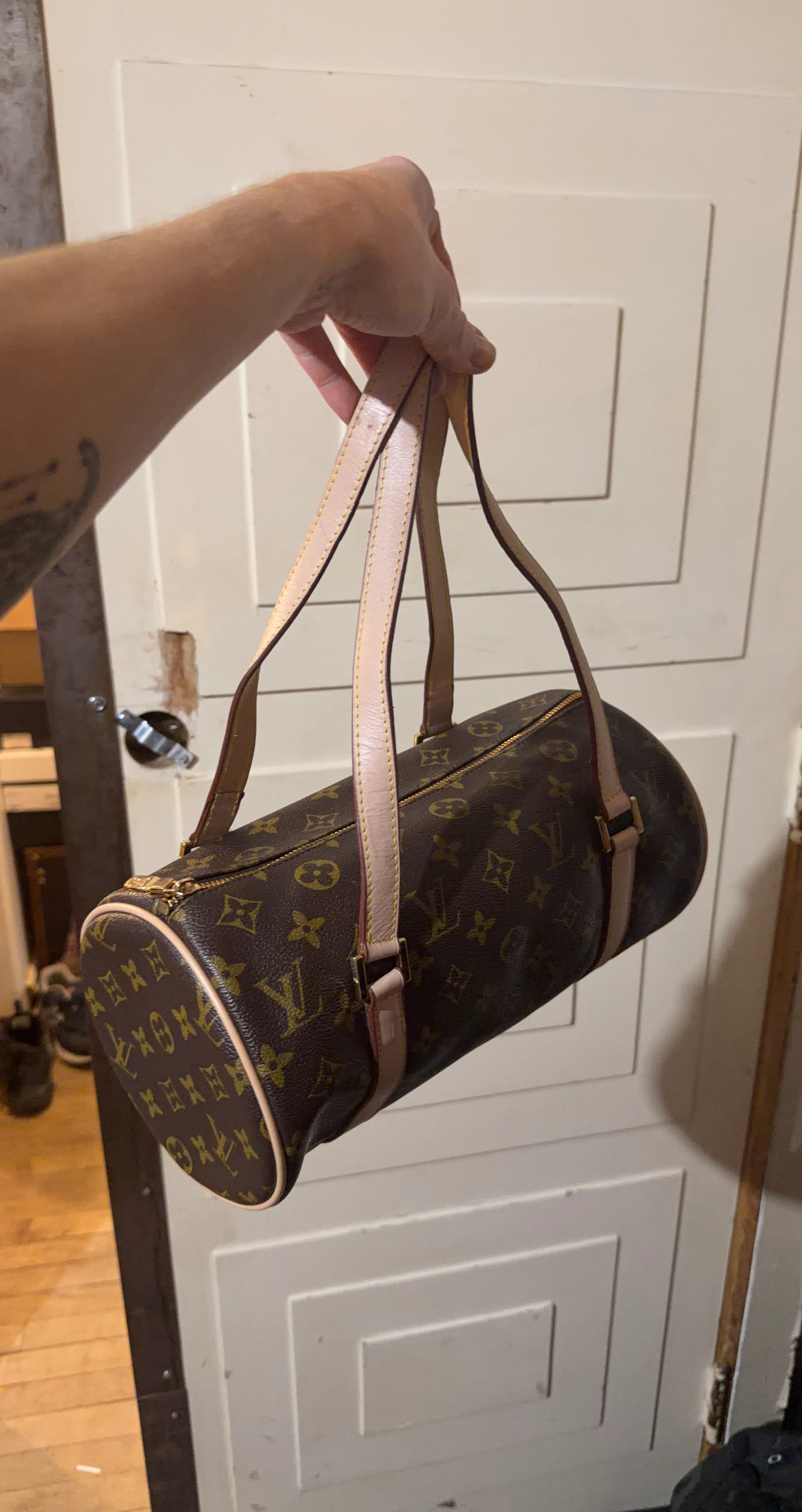 Louis Vuitton Monogram Speedy 25 Bag