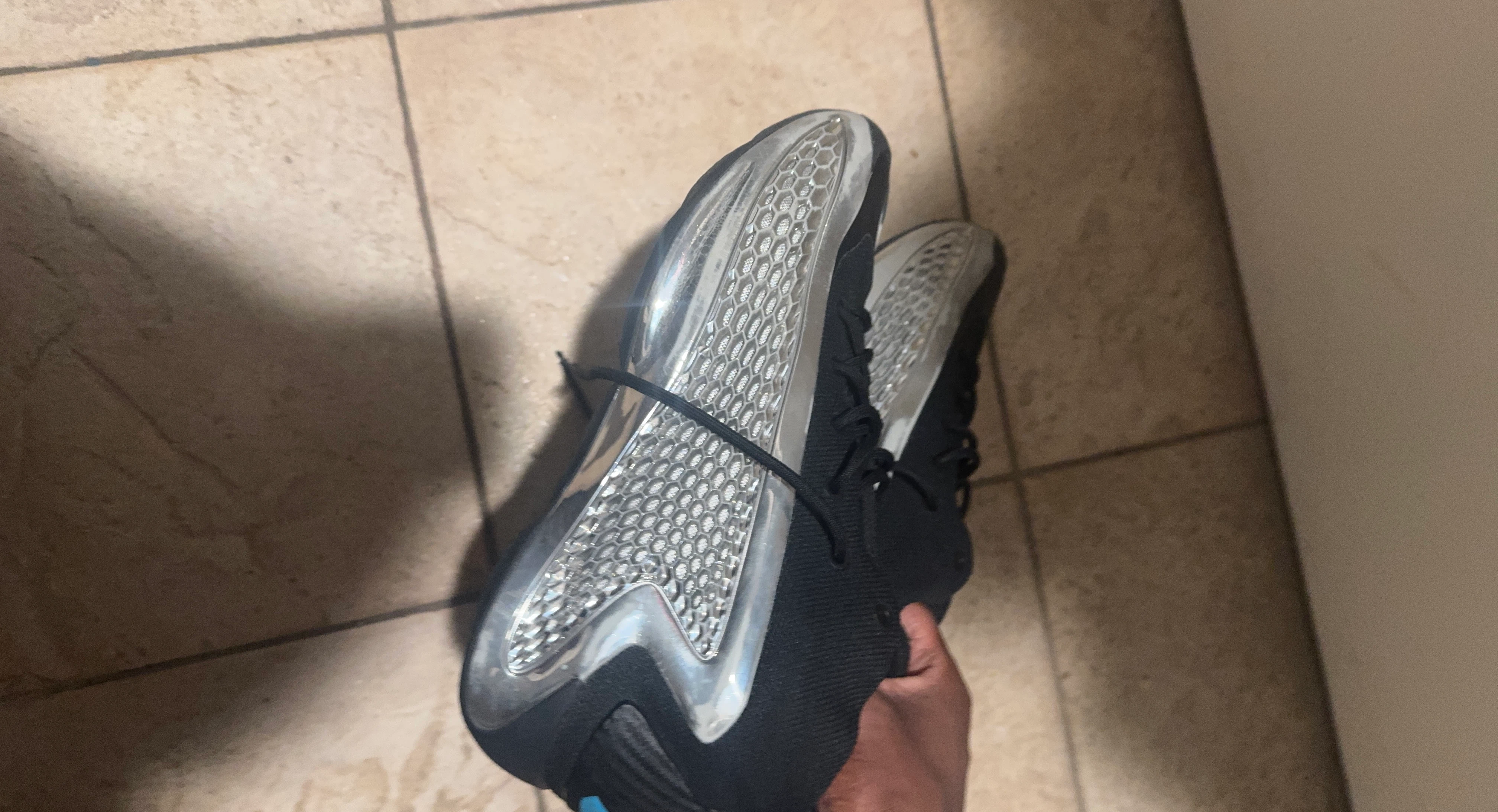 Worn basketball shoes AE 1s