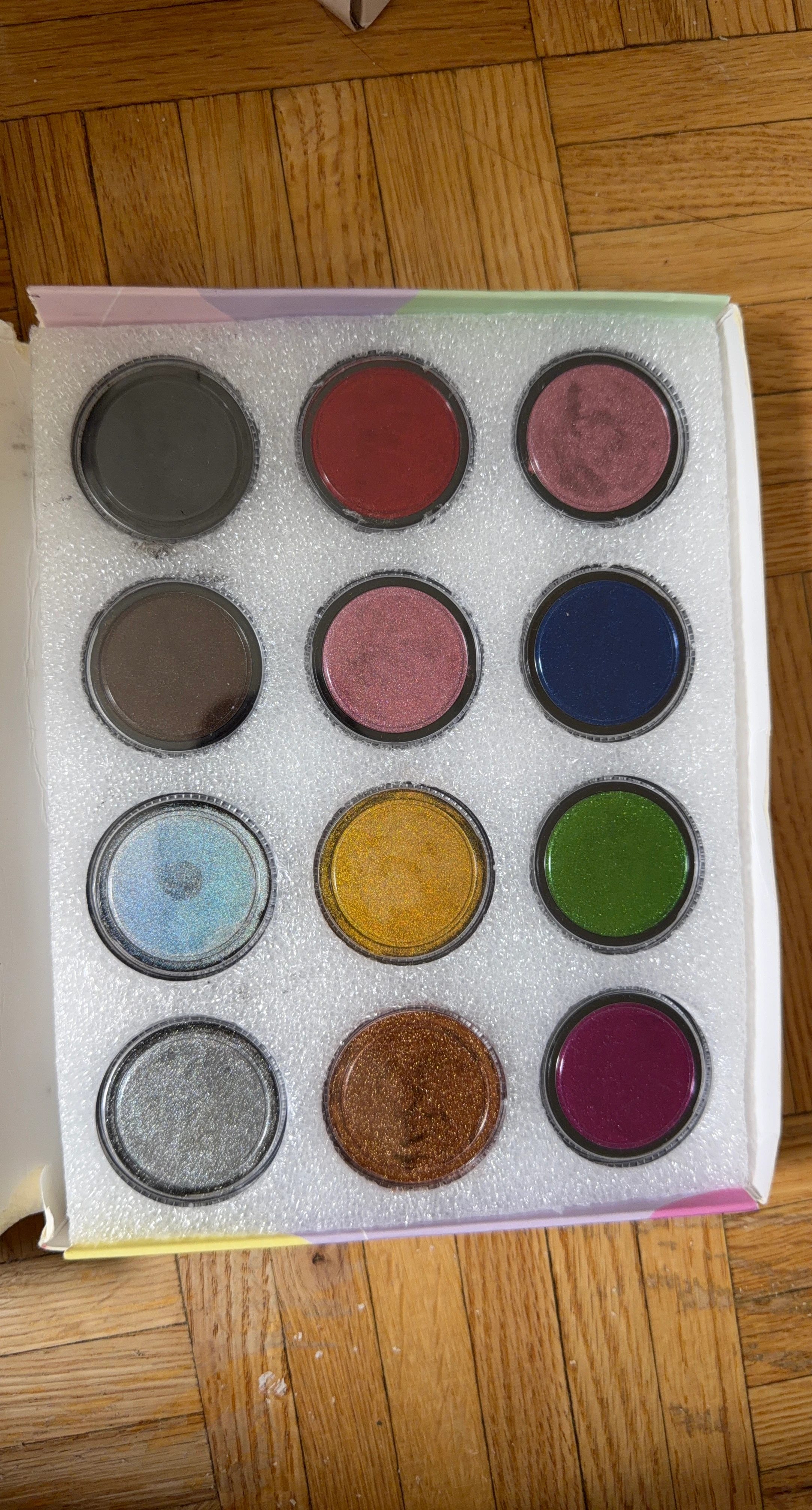 12-Colour Shimmer Pigment Set