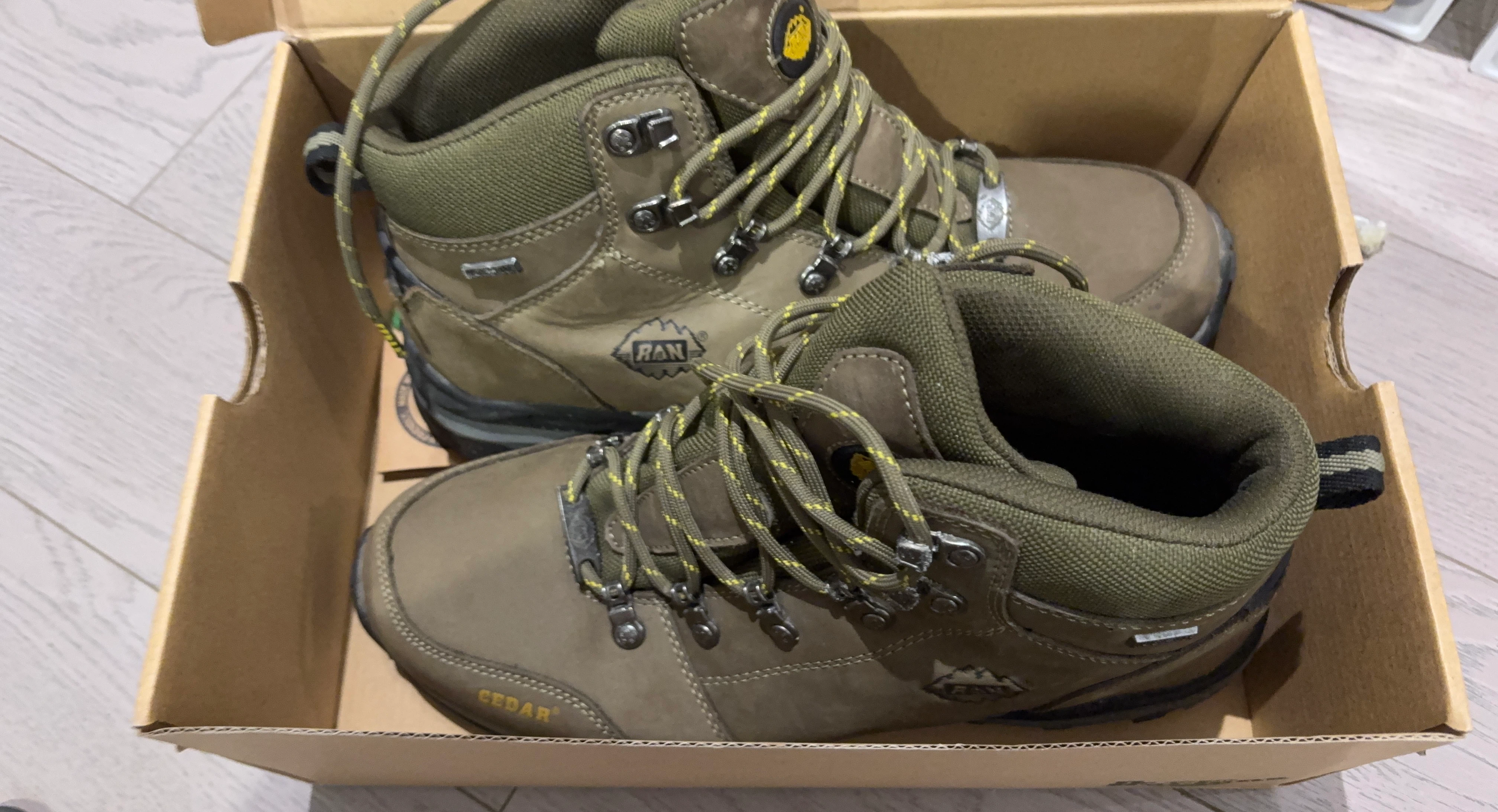 RAN Hiking Boots