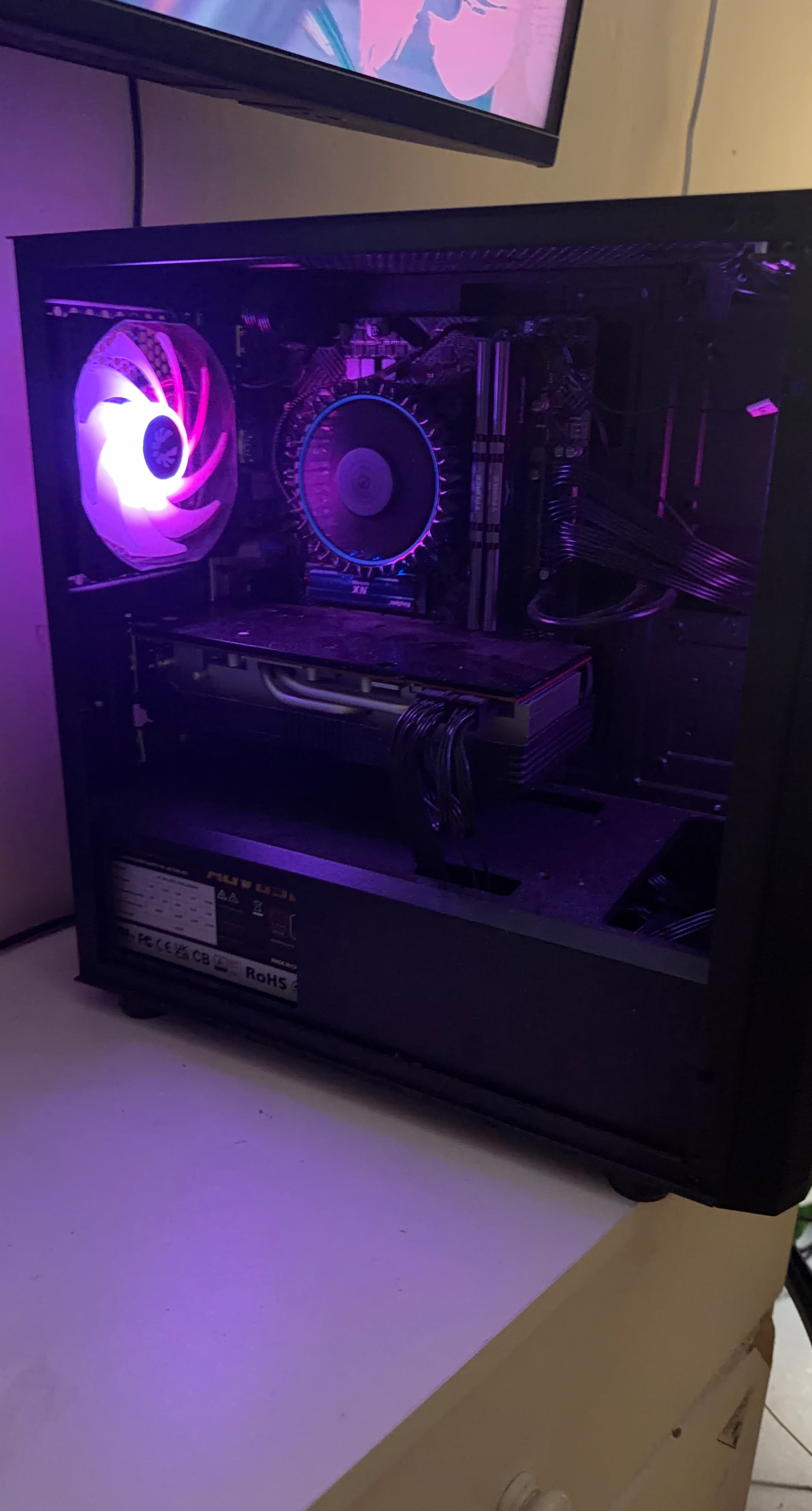 Rx 5700xt you intel i3 12100f 16gb ddr4 512gb ssd.