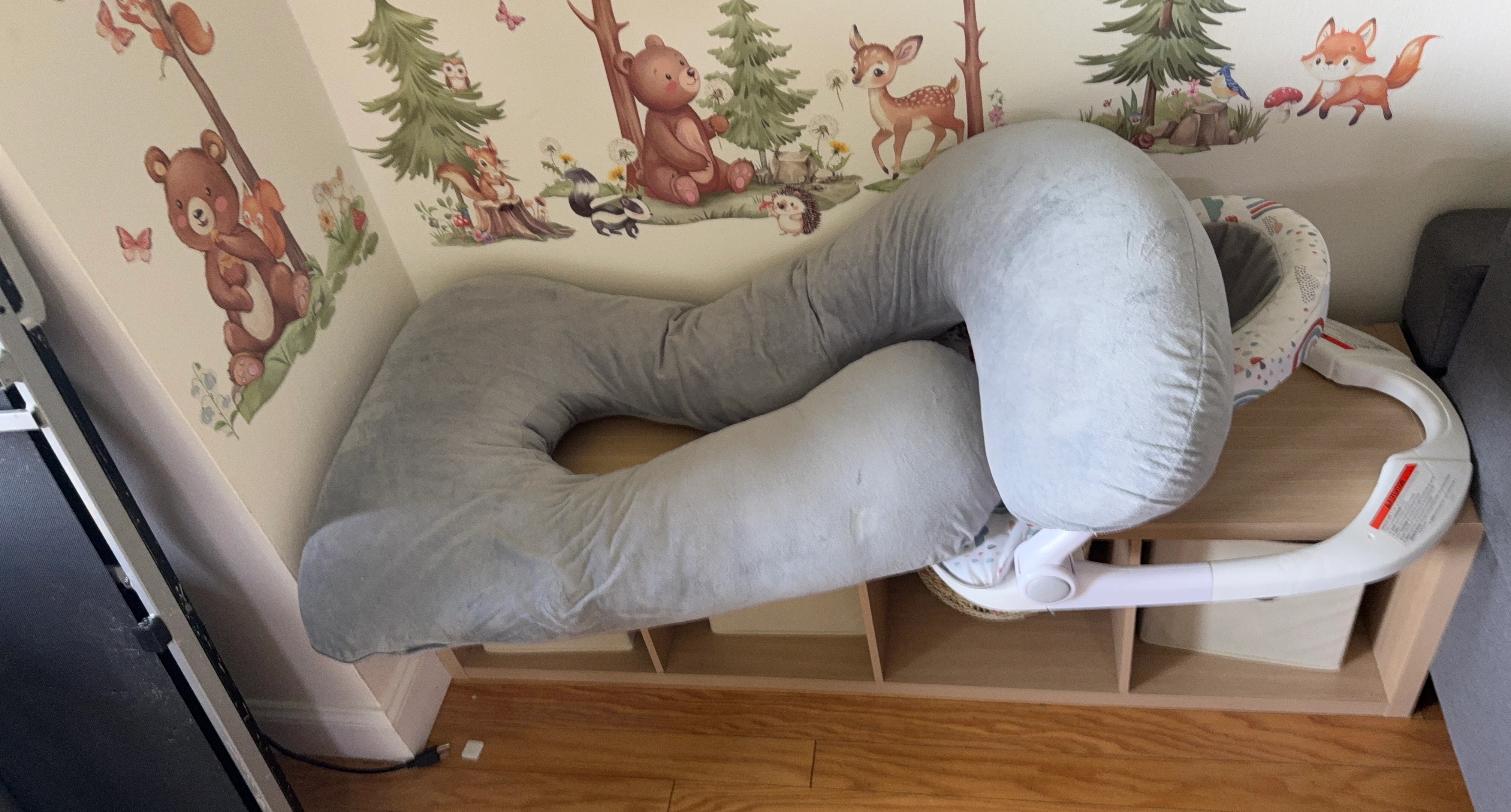 Comfortable U-Shaped Nursing Pillow
