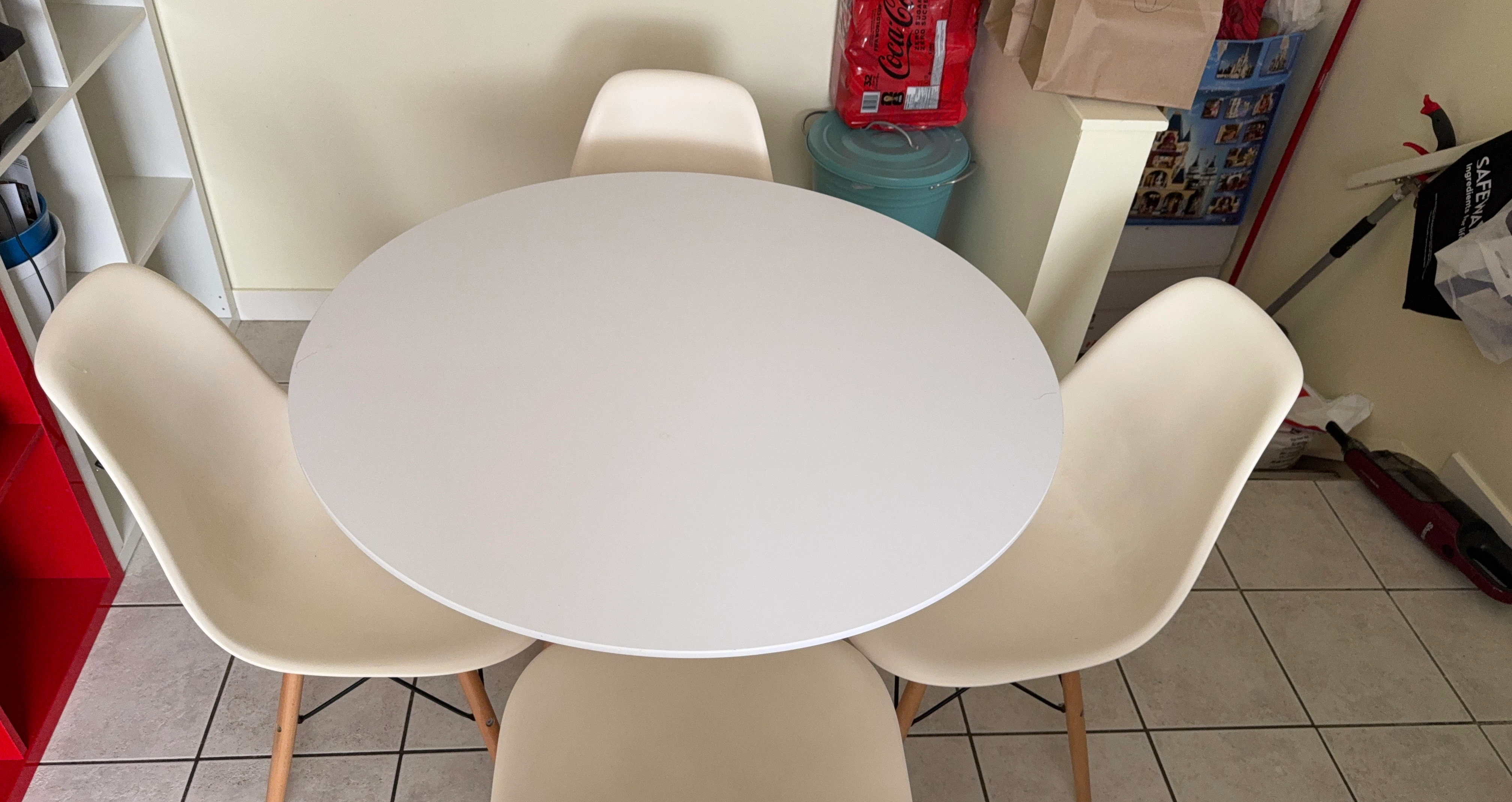 White Round Dining Table with 4 Chairs