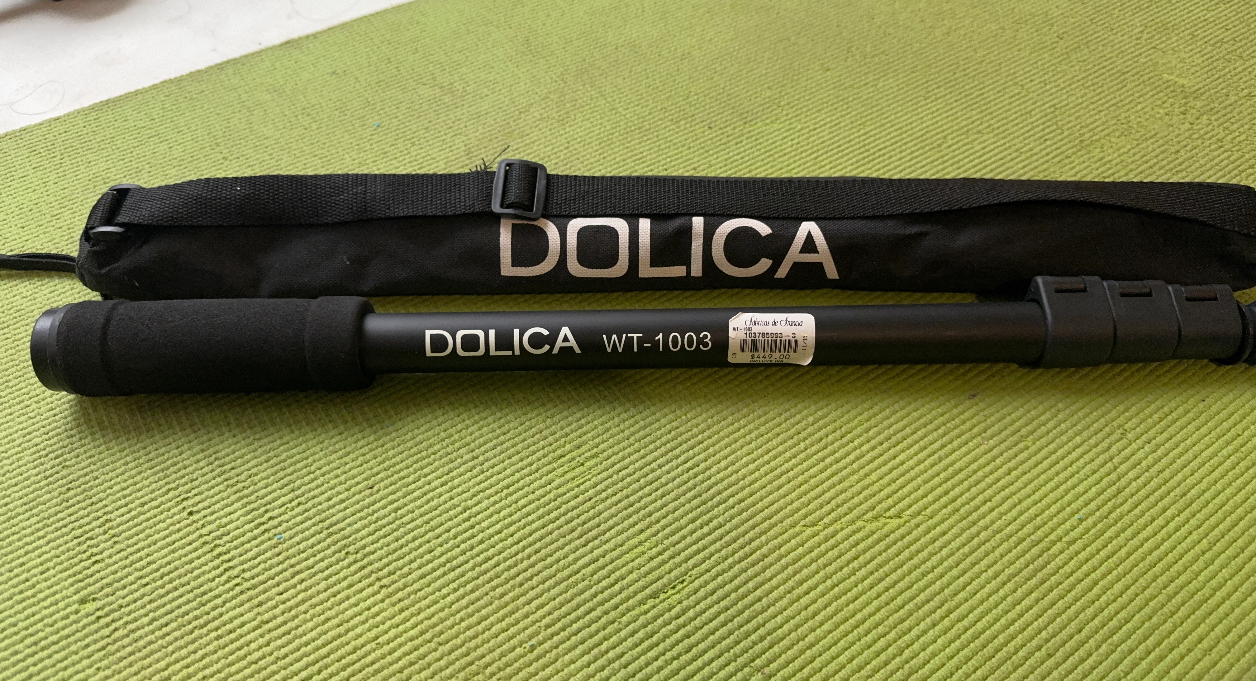 Dolica WT-1003 Monopod with Bag