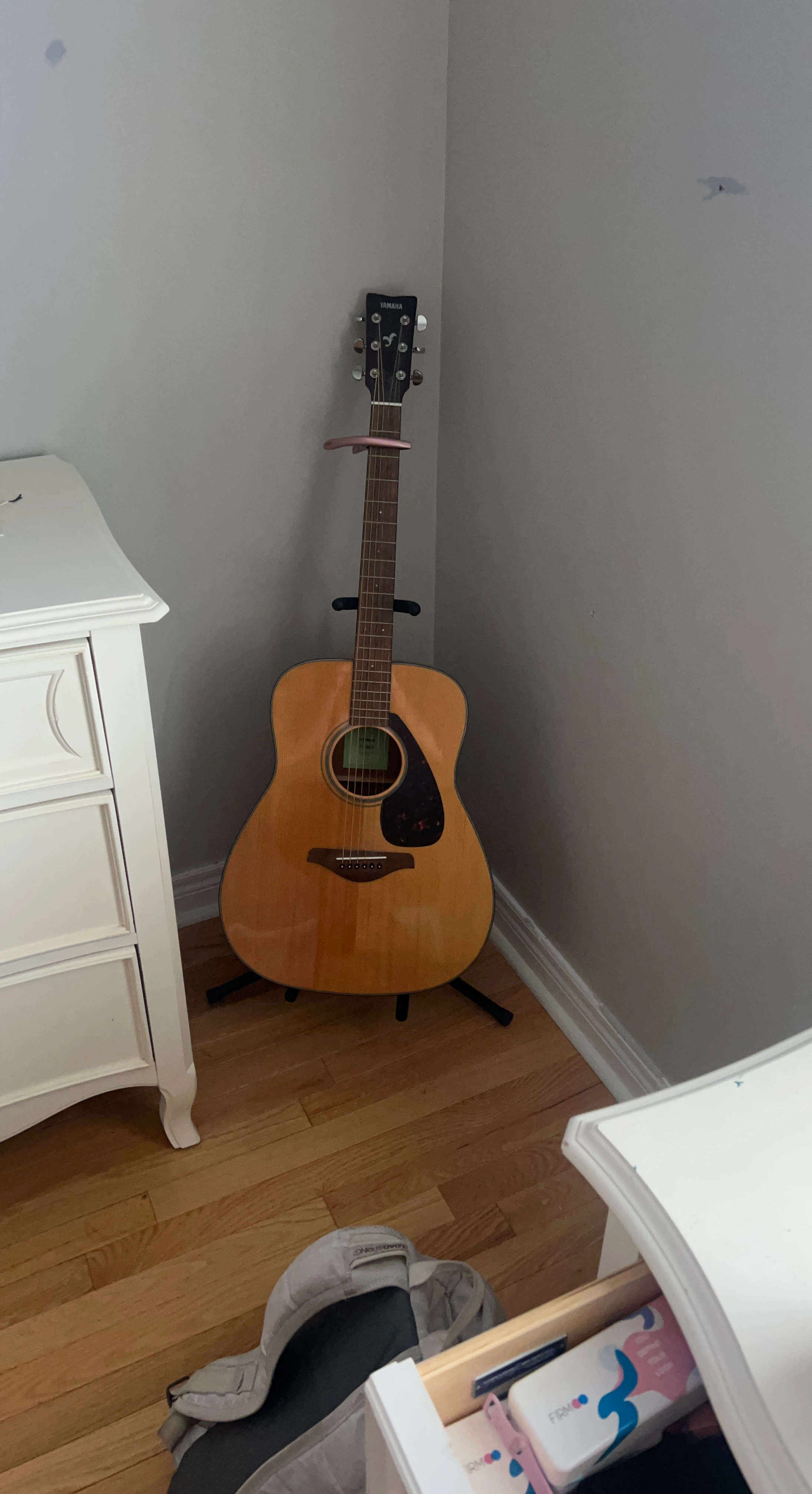 Yamaha Acoustic Guitar