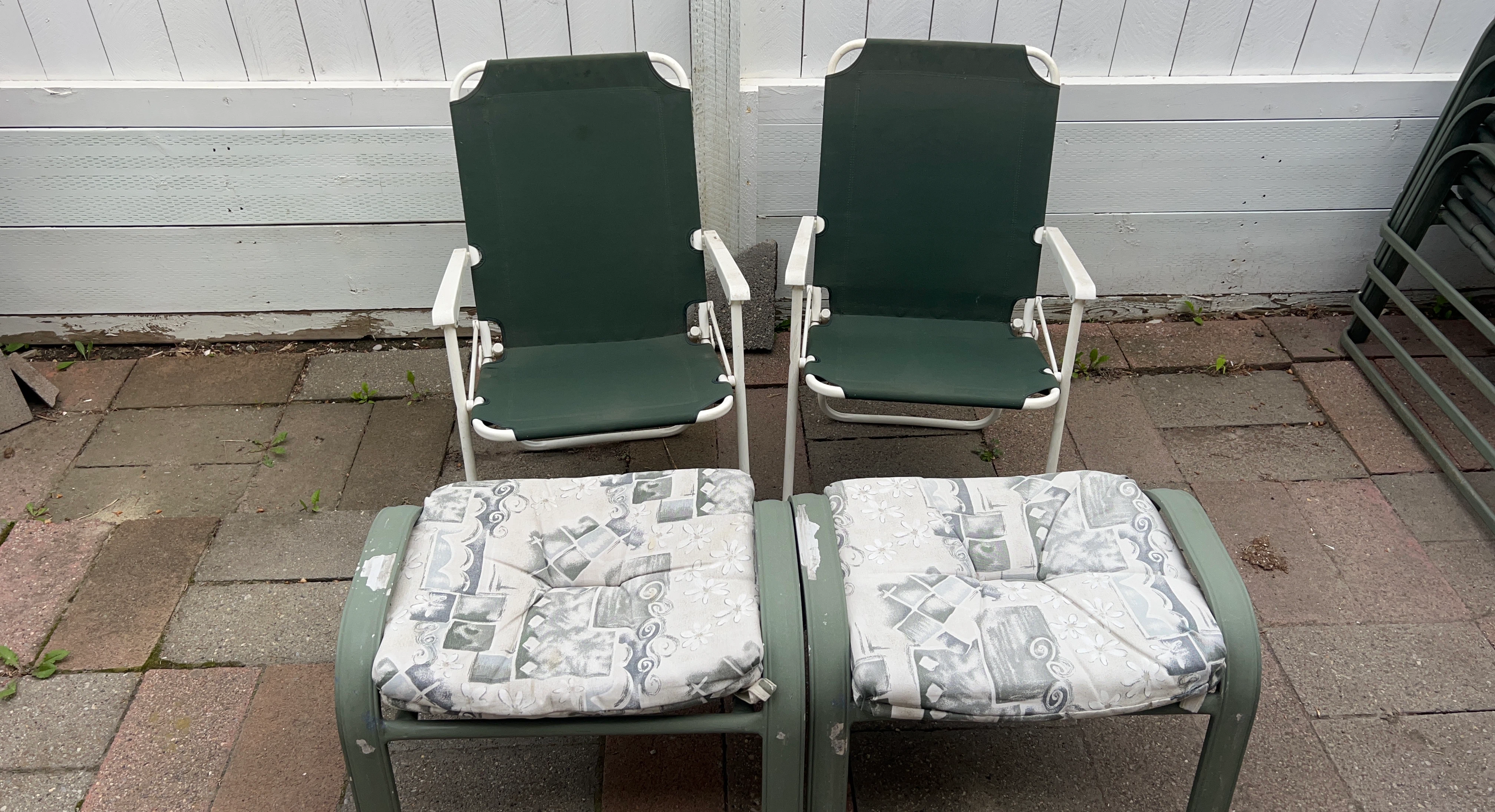 2 Green Patio Chairs and 2 Ottomans