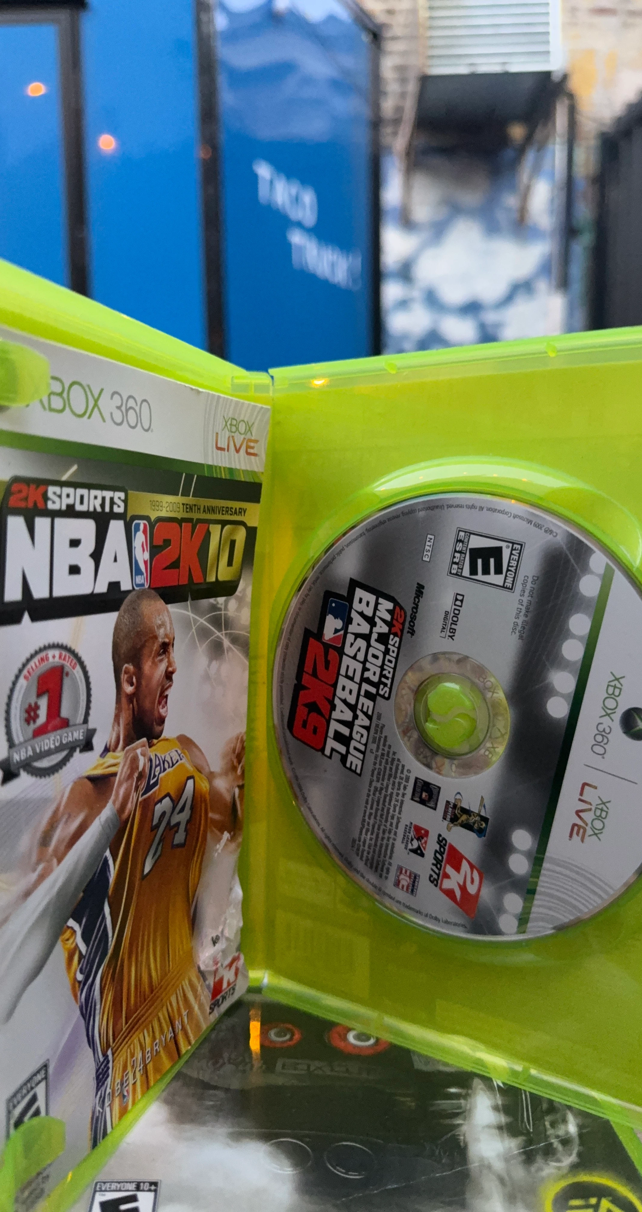 Xbox 360 NBA 2K10 and 2K9 Major League Baseball Video Games
