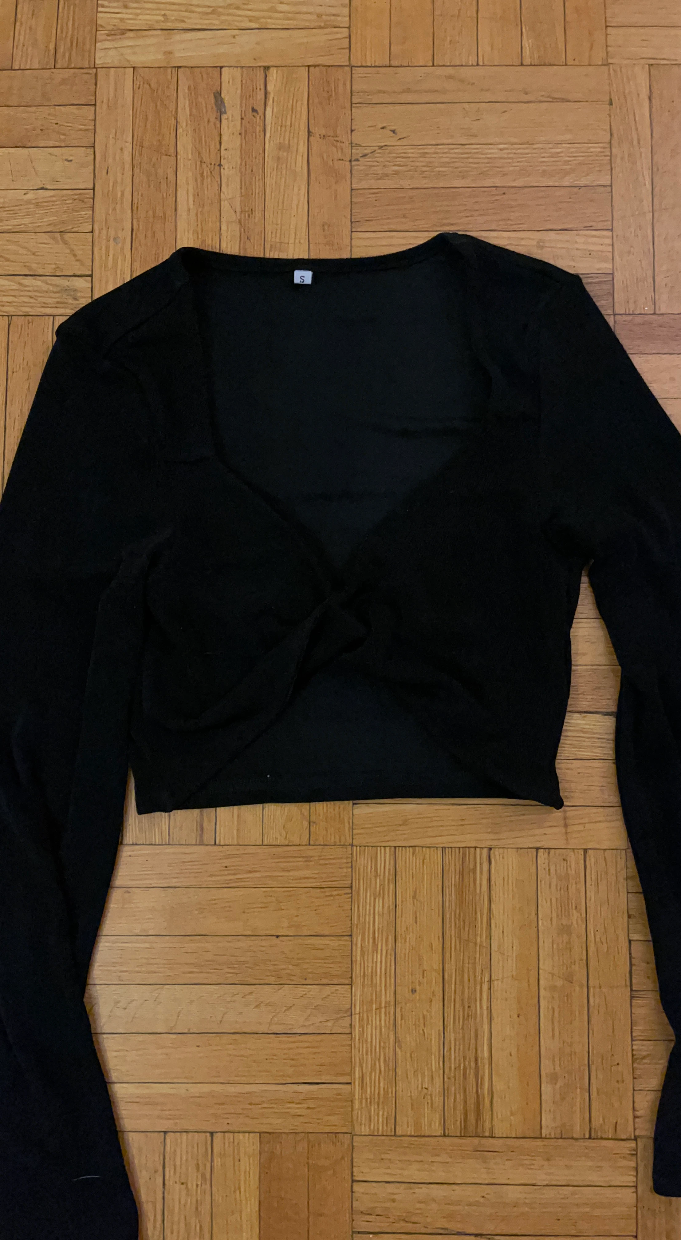 Black Twist Front Long Sleeve Top