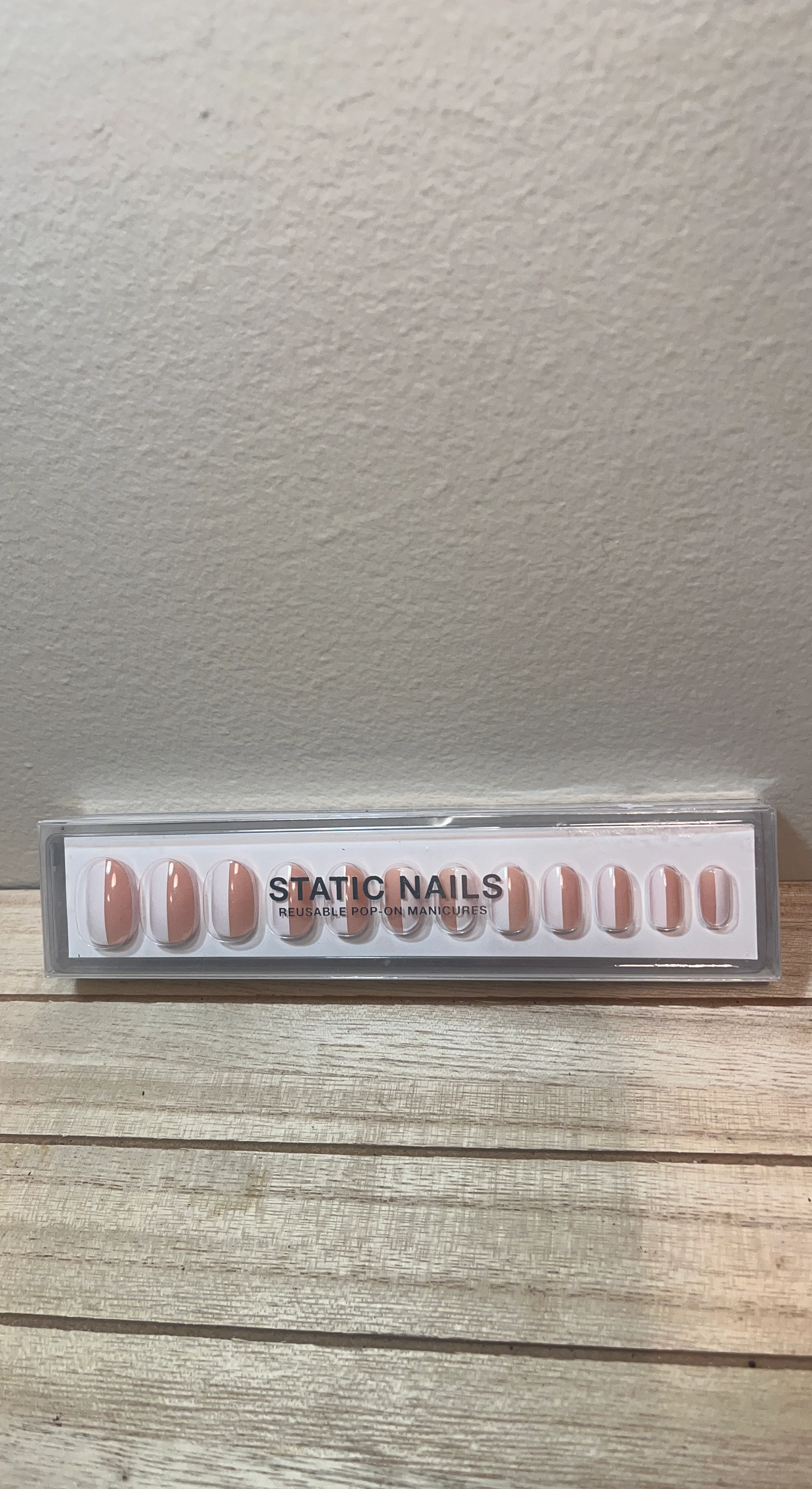 Static Nails Reusable Pop-On Manicures