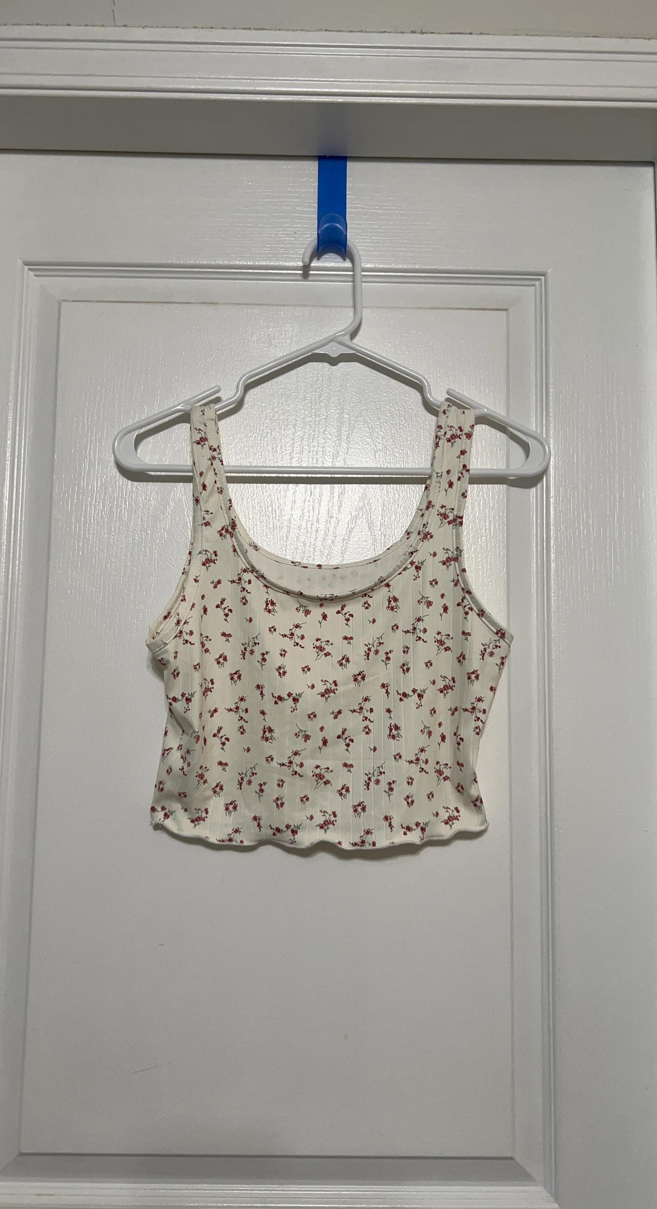 ⚽ SHEIN Floral Ribbed Tank Top