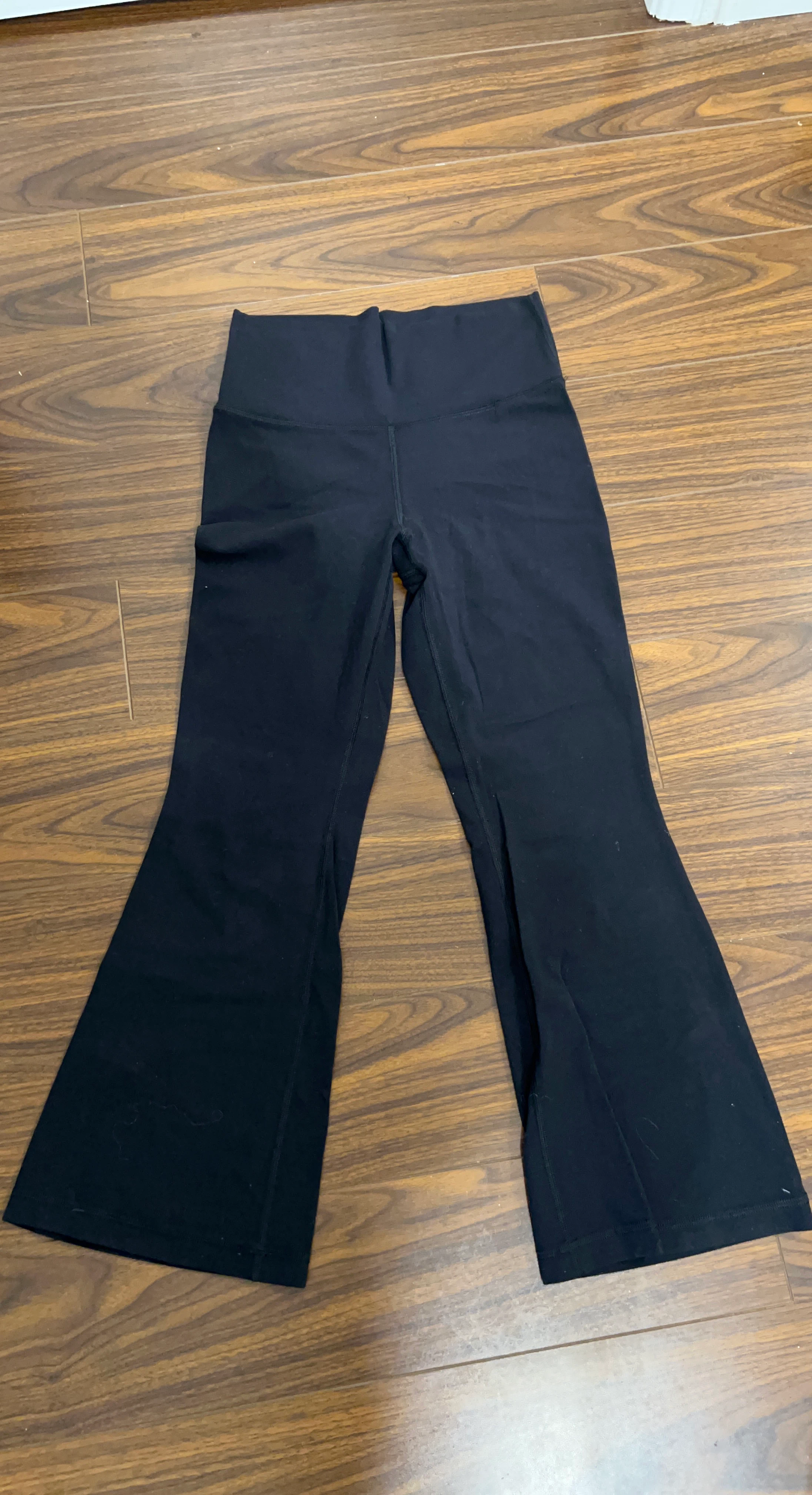⚽ TnAction Black Flared Leggings