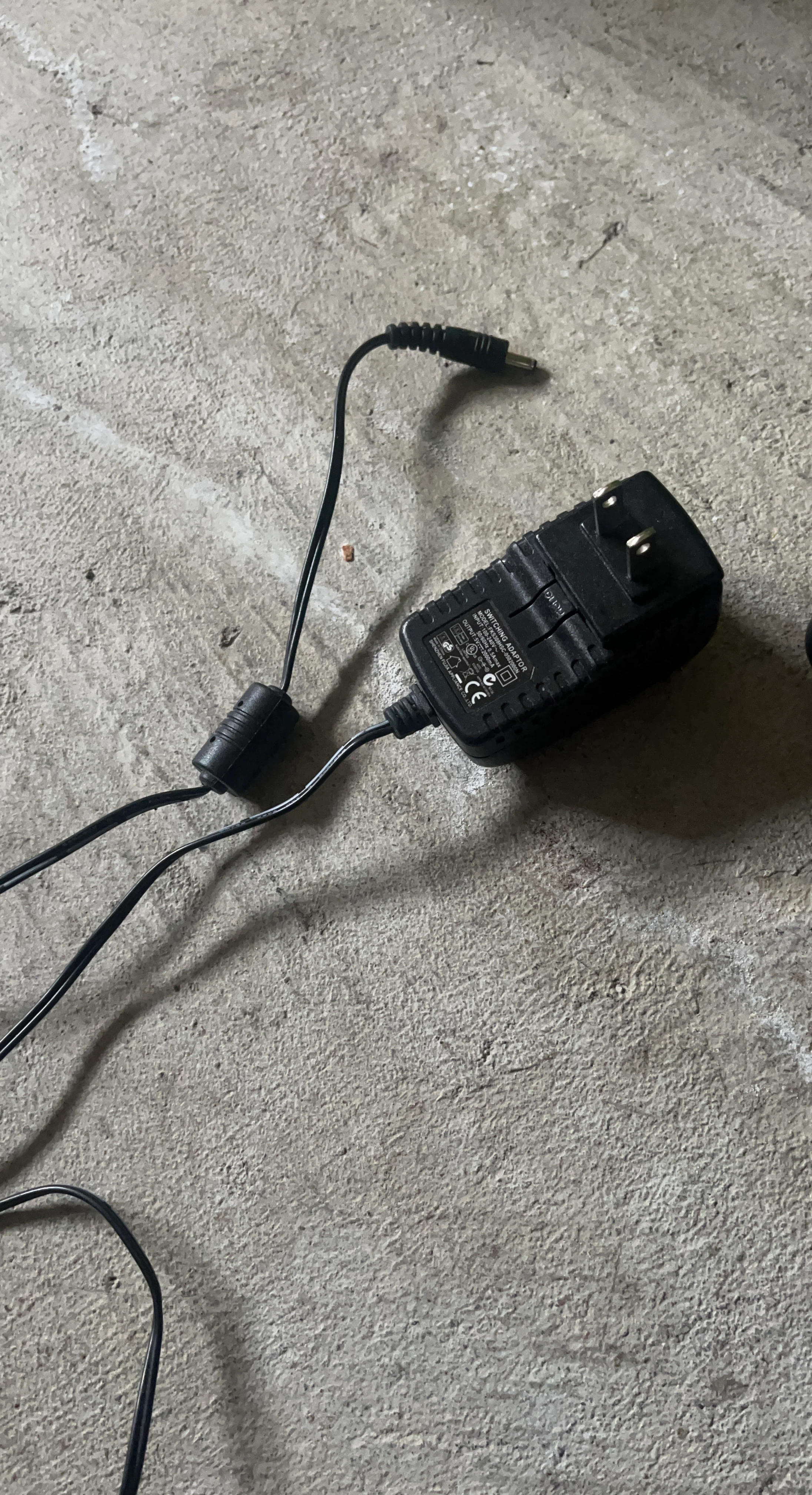 Switching Power Adapter SV 2000mA