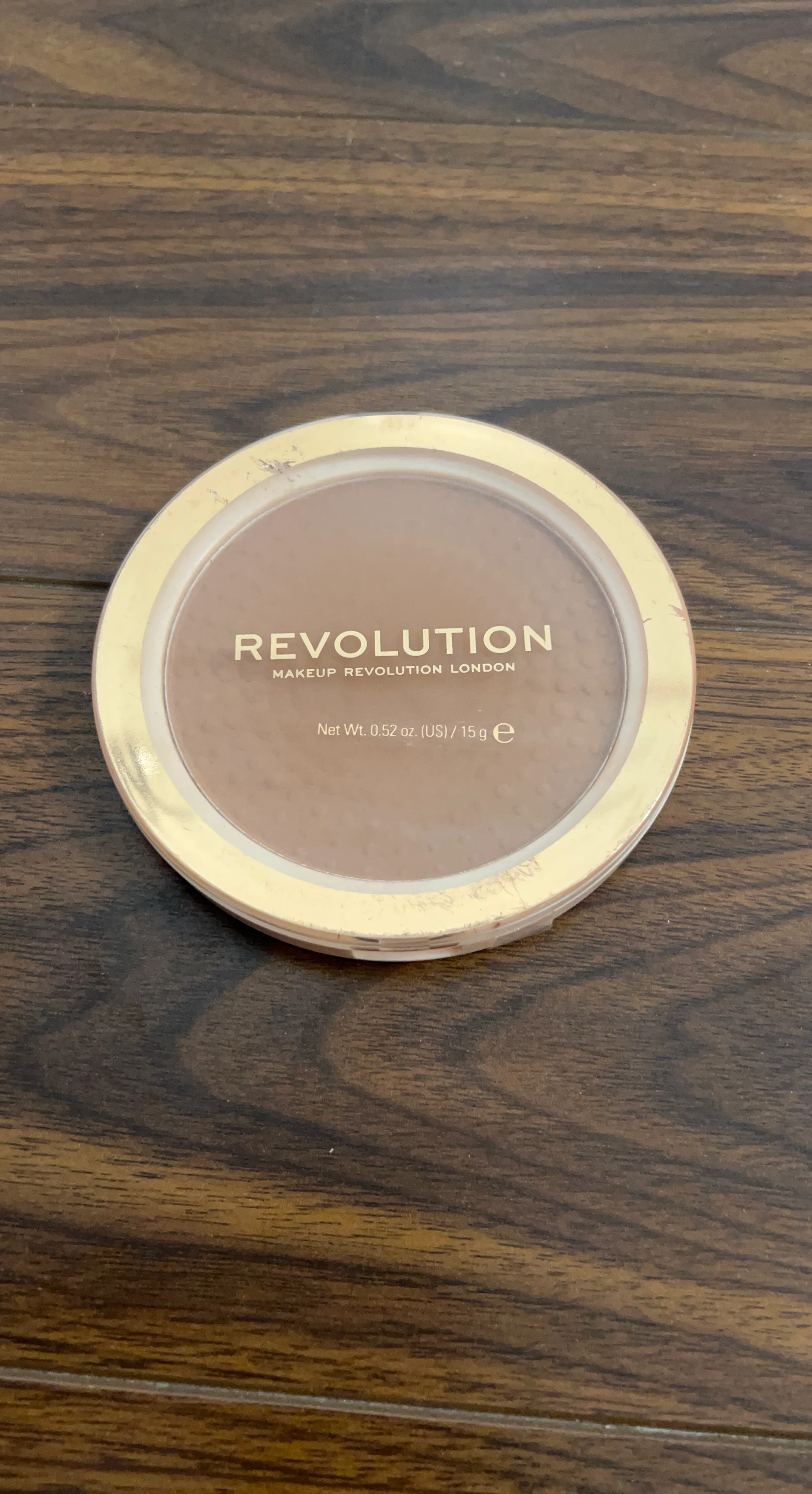 ⚽️ Revolution Mega Bronzer 02 Warm