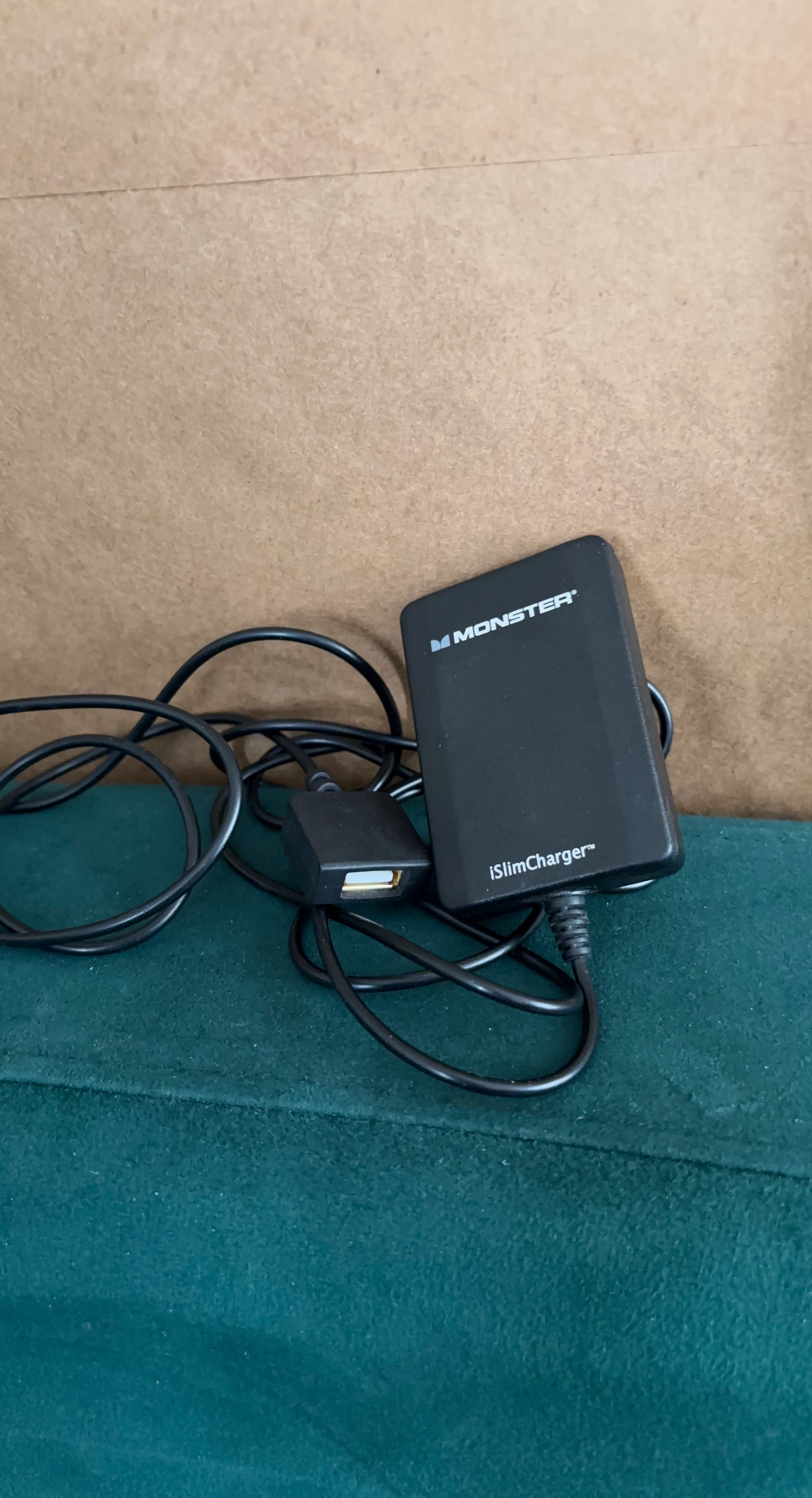 Monster iSlimCharger AC Power Supply