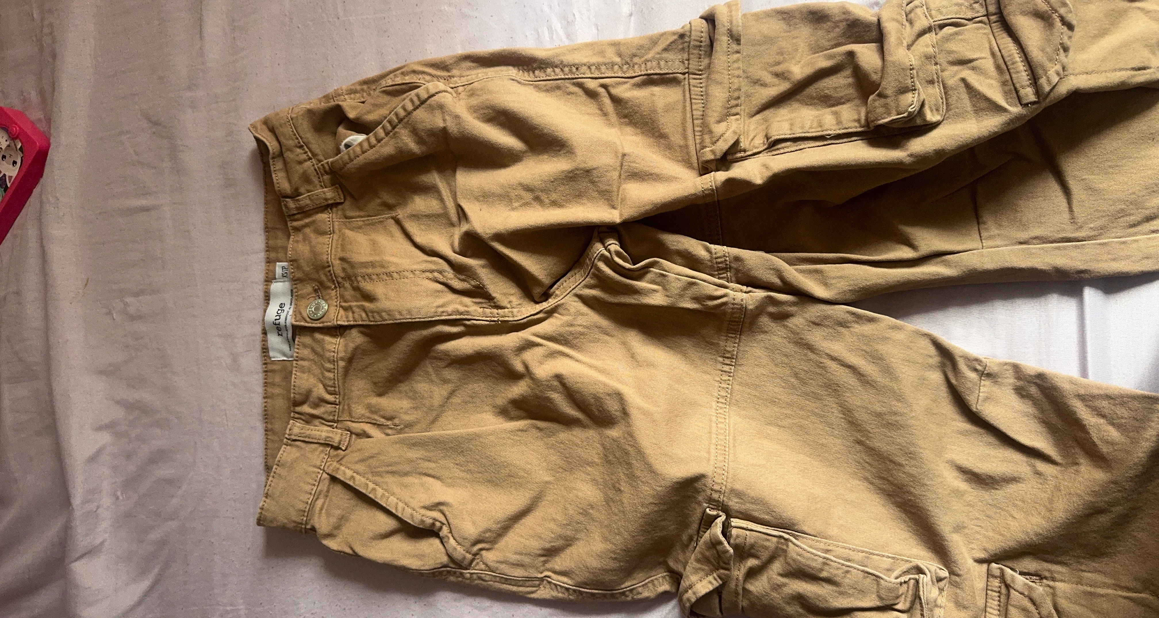 Refuge Cargo Pants - Tan