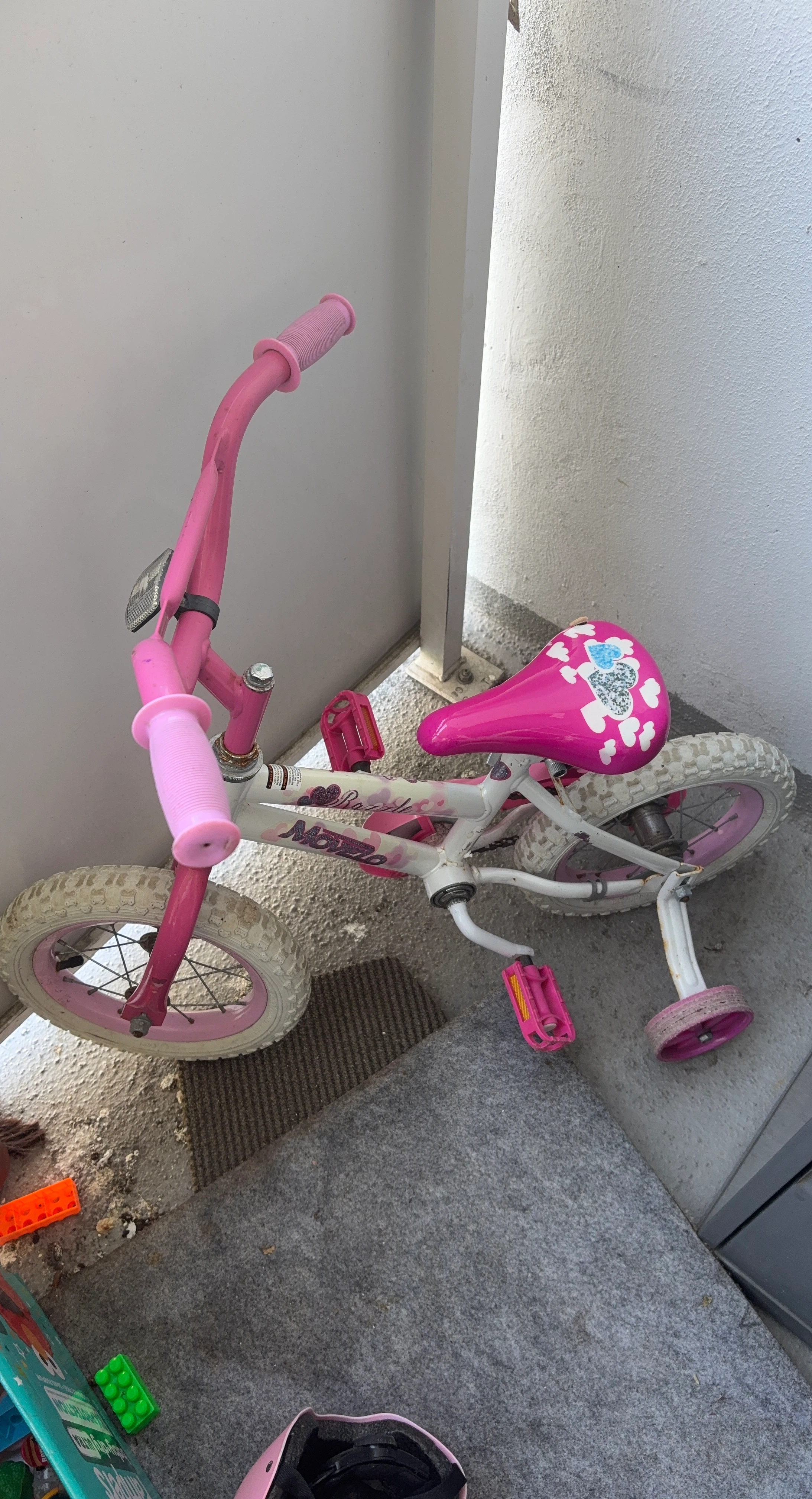 Mondo "Razzle" Kids Bike
