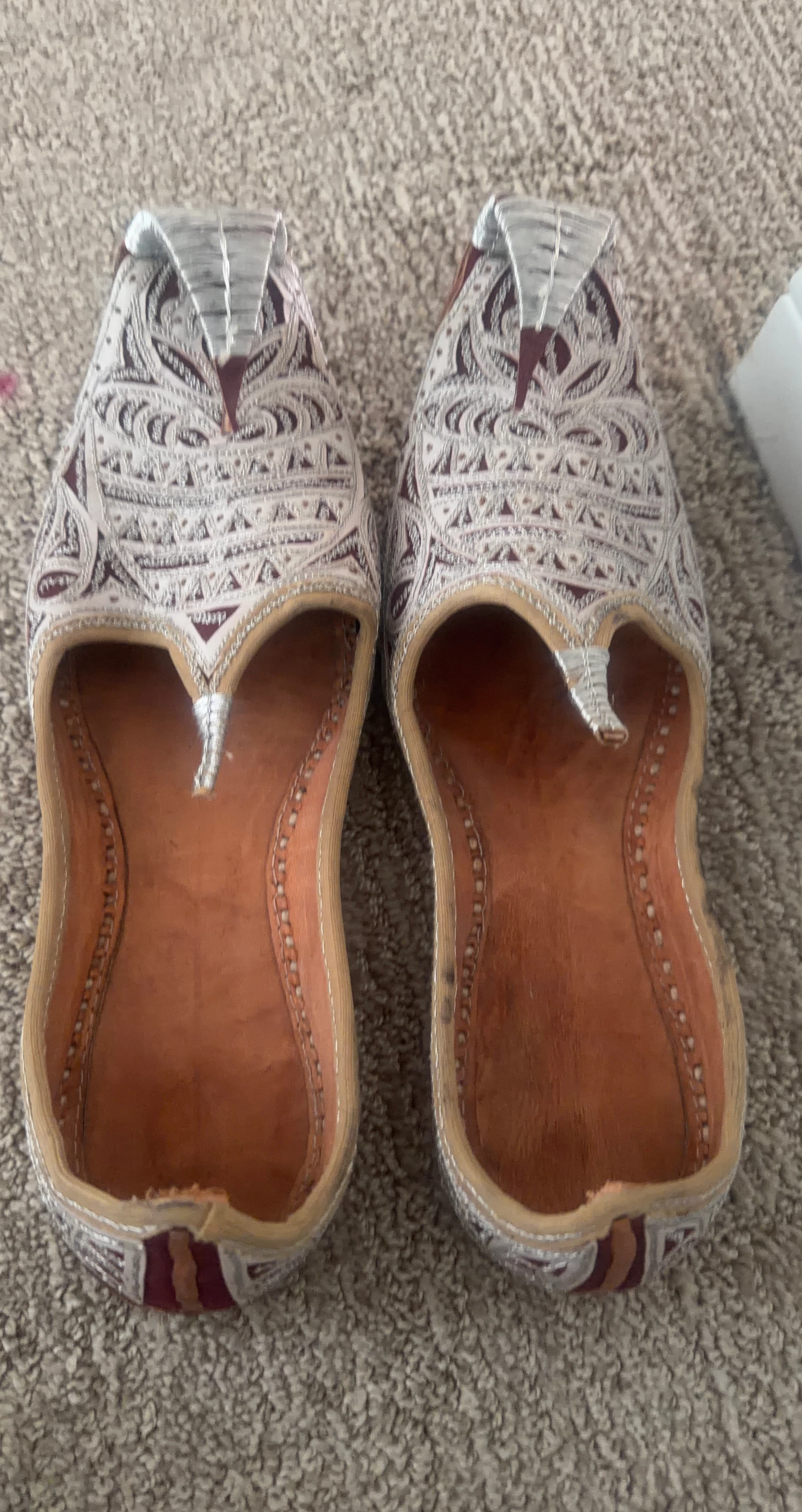 Women's Embroidered Jutti Shoes
