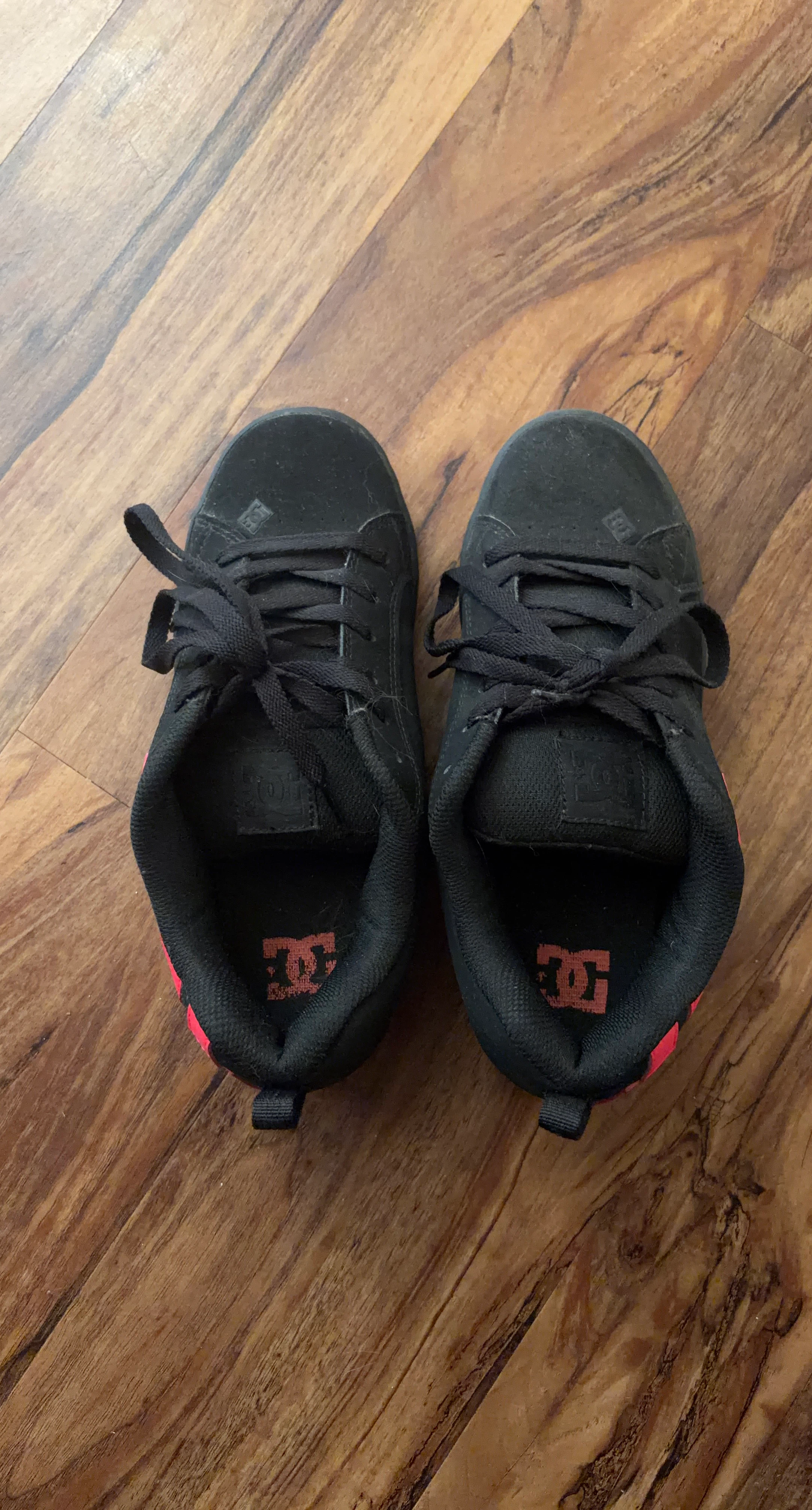 DC Shoes Black & Pink