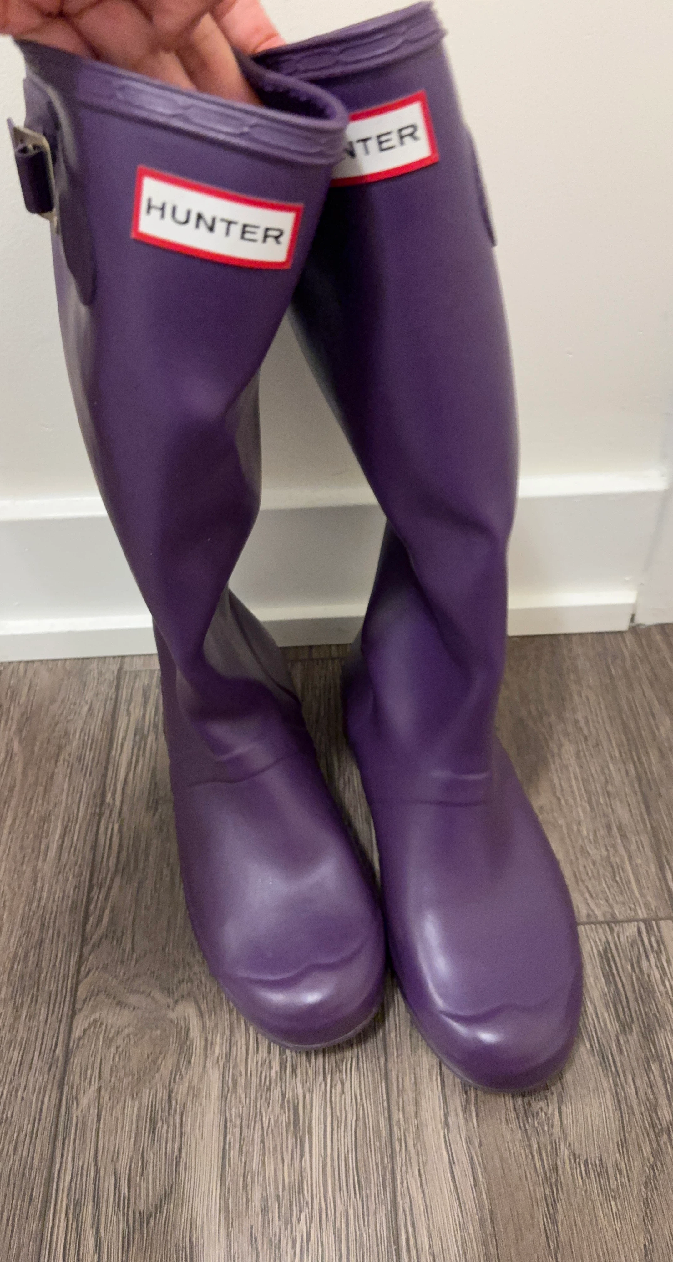 Hunter Original Tall Rain Boots - Purple. Size 7