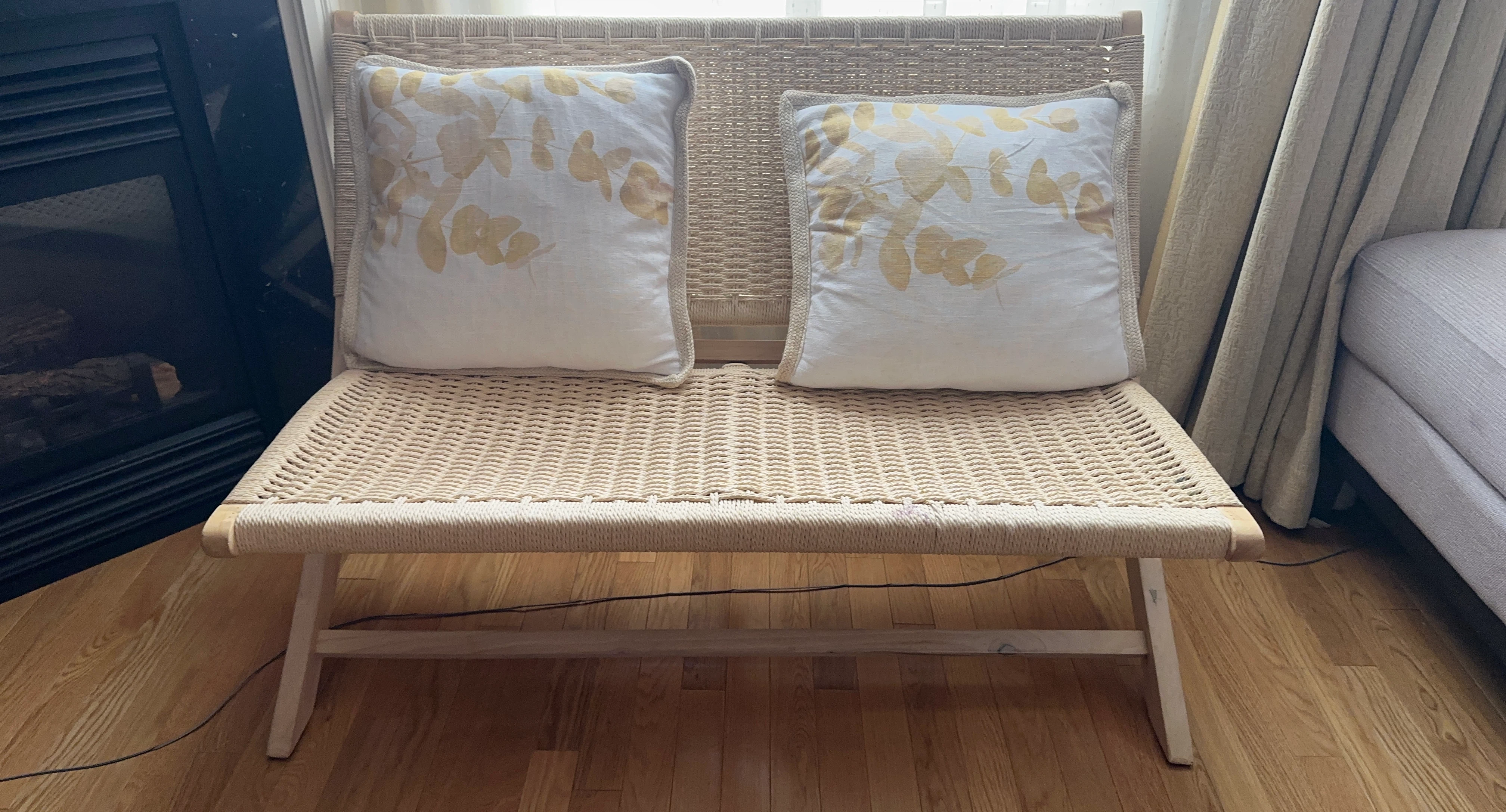 Woven Folding Bench with Two Throw Pillows