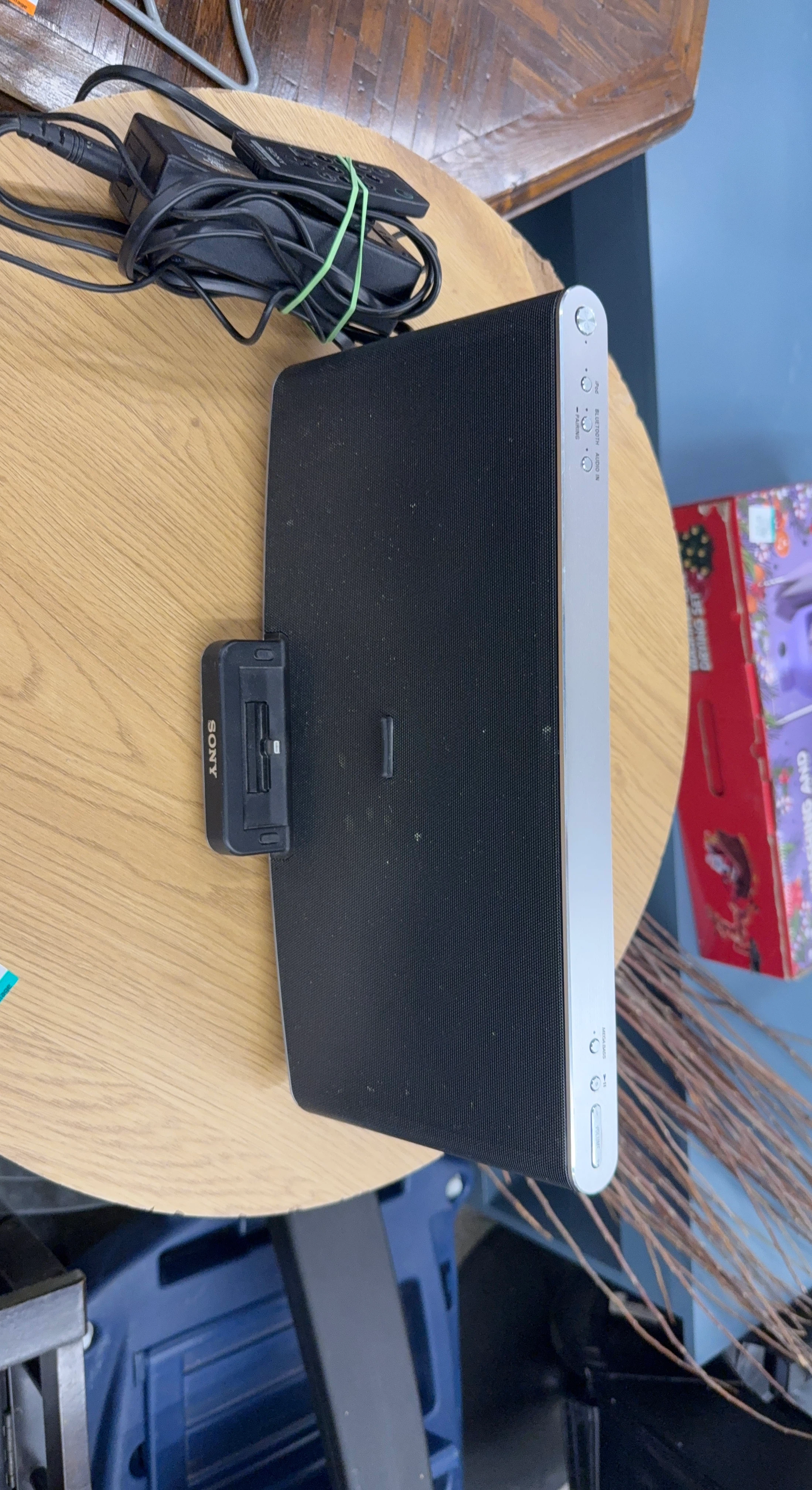Sony Speaker Dock with Remote and Power Adapter