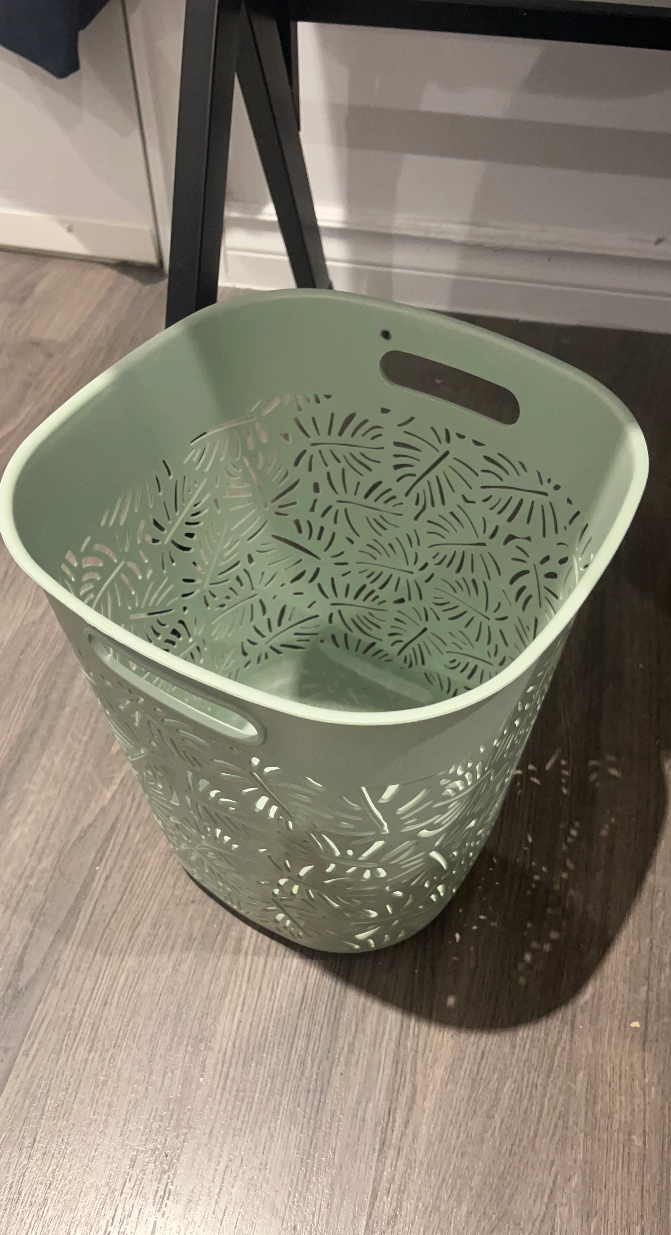 Green Decorative Waste Bin