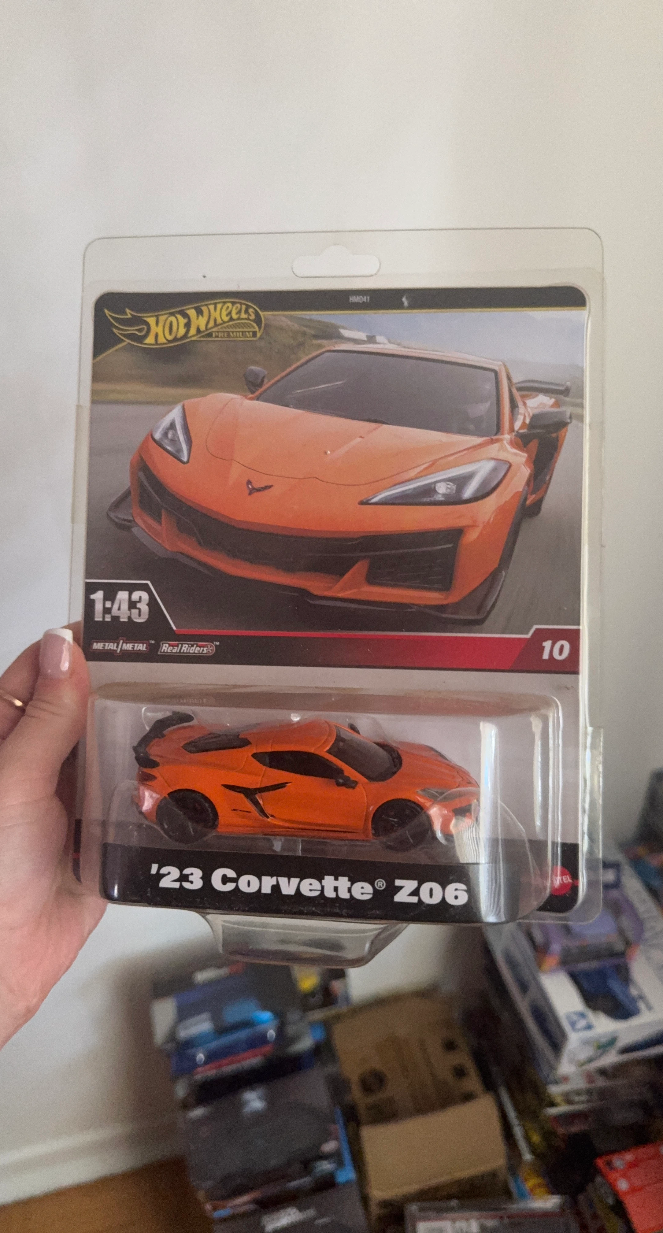Hot Wheels Premium '23 Corvette Z06 1:43 Scale