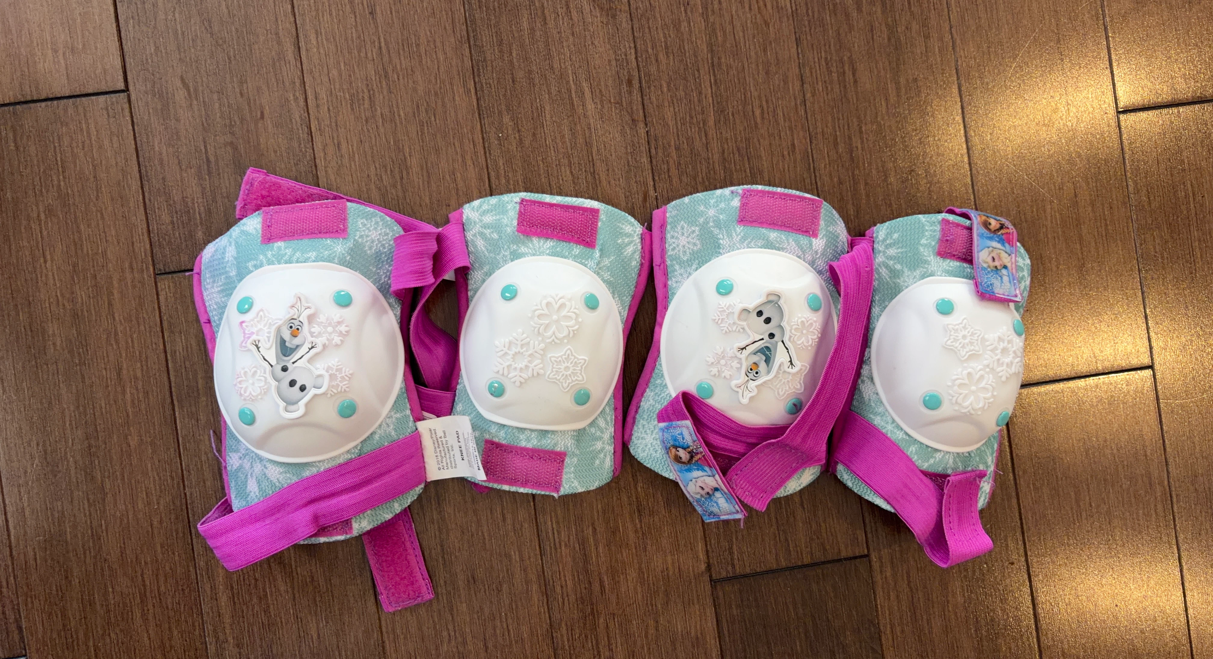 Disney Frozen Olaf & Elsa Knee Pads