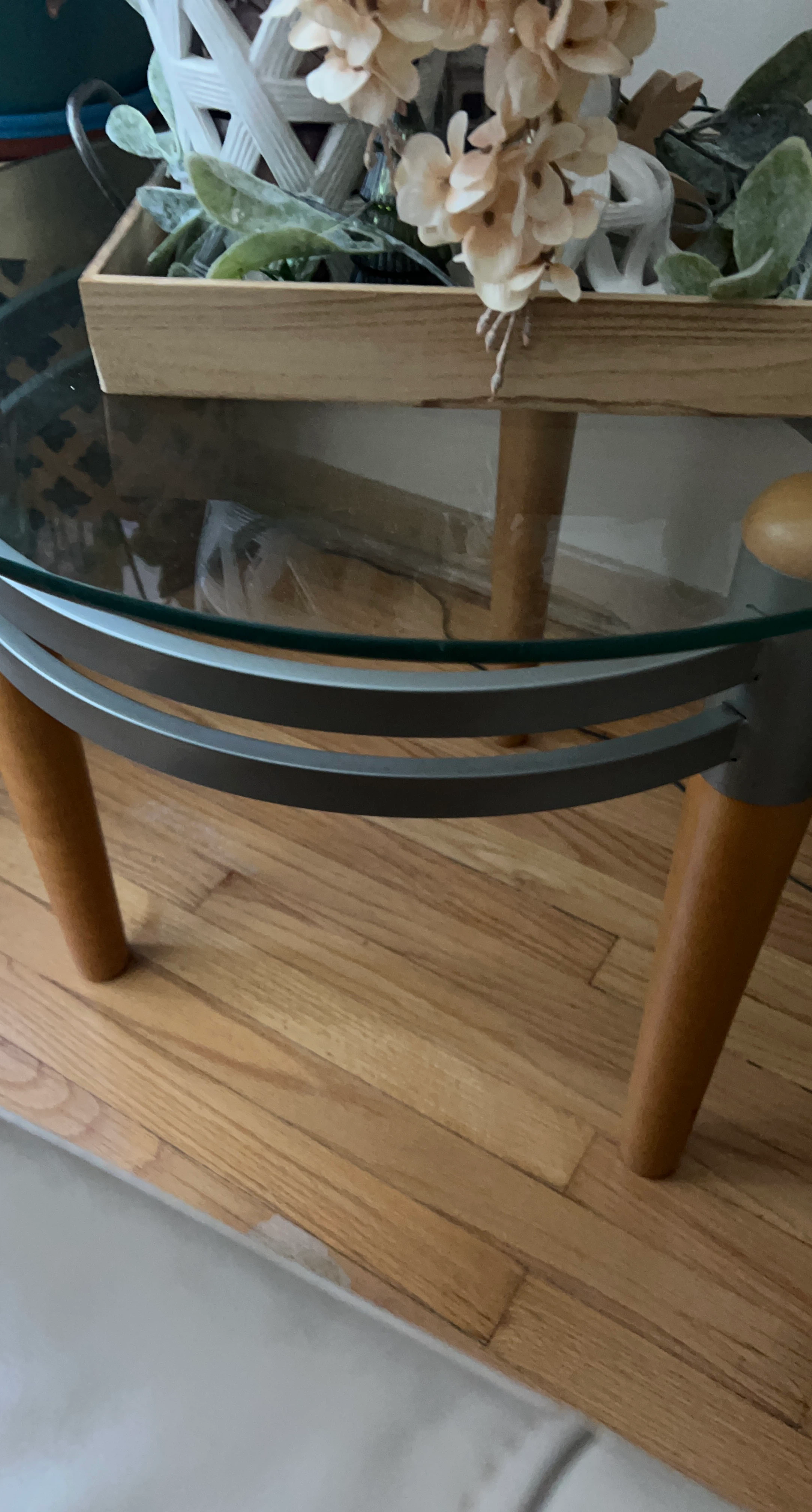 Glass Top End Table with Wood Legs ( 3. tables)