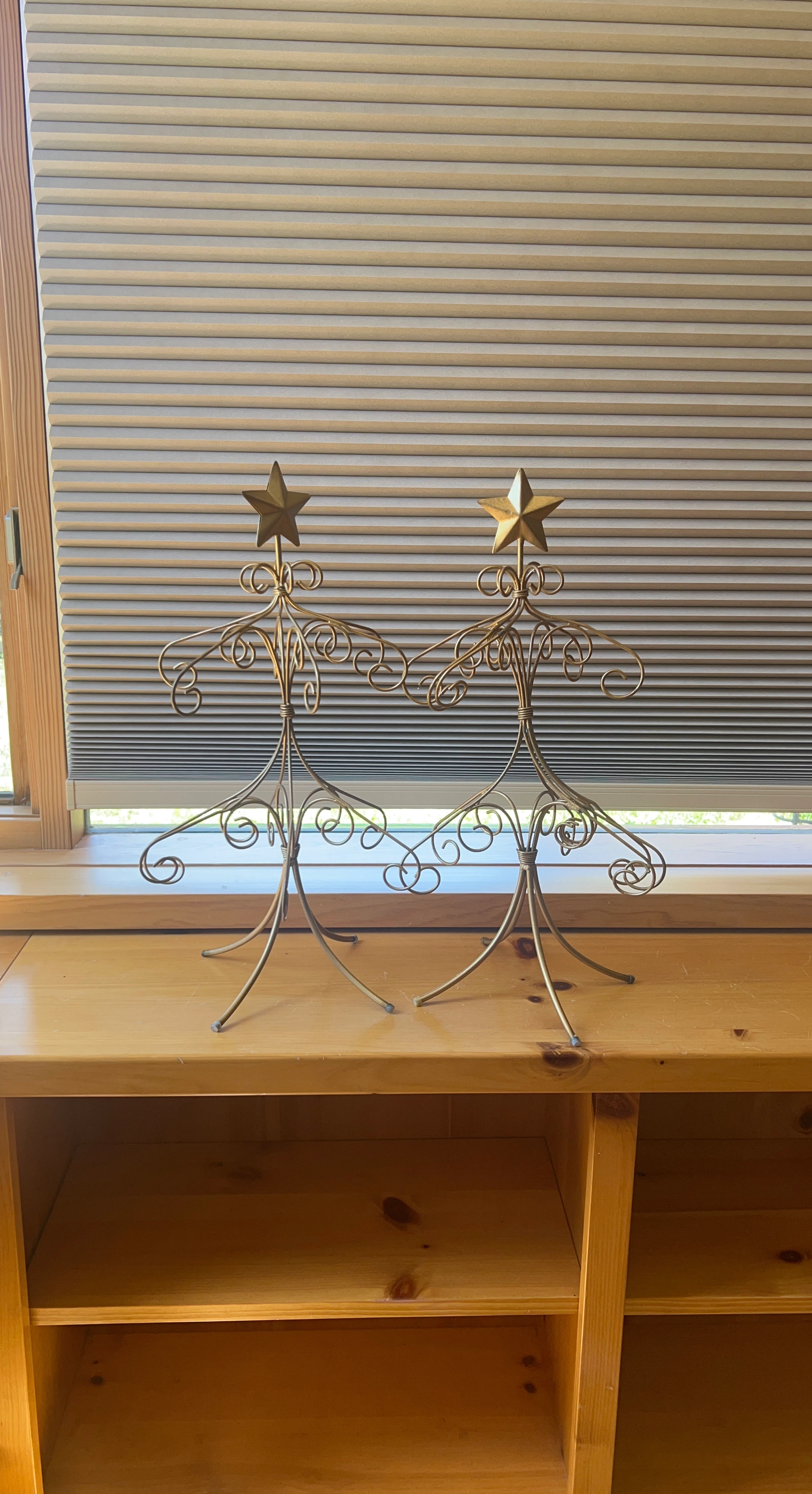 Gold Wire Christmas Tree Display Stands with Stars
