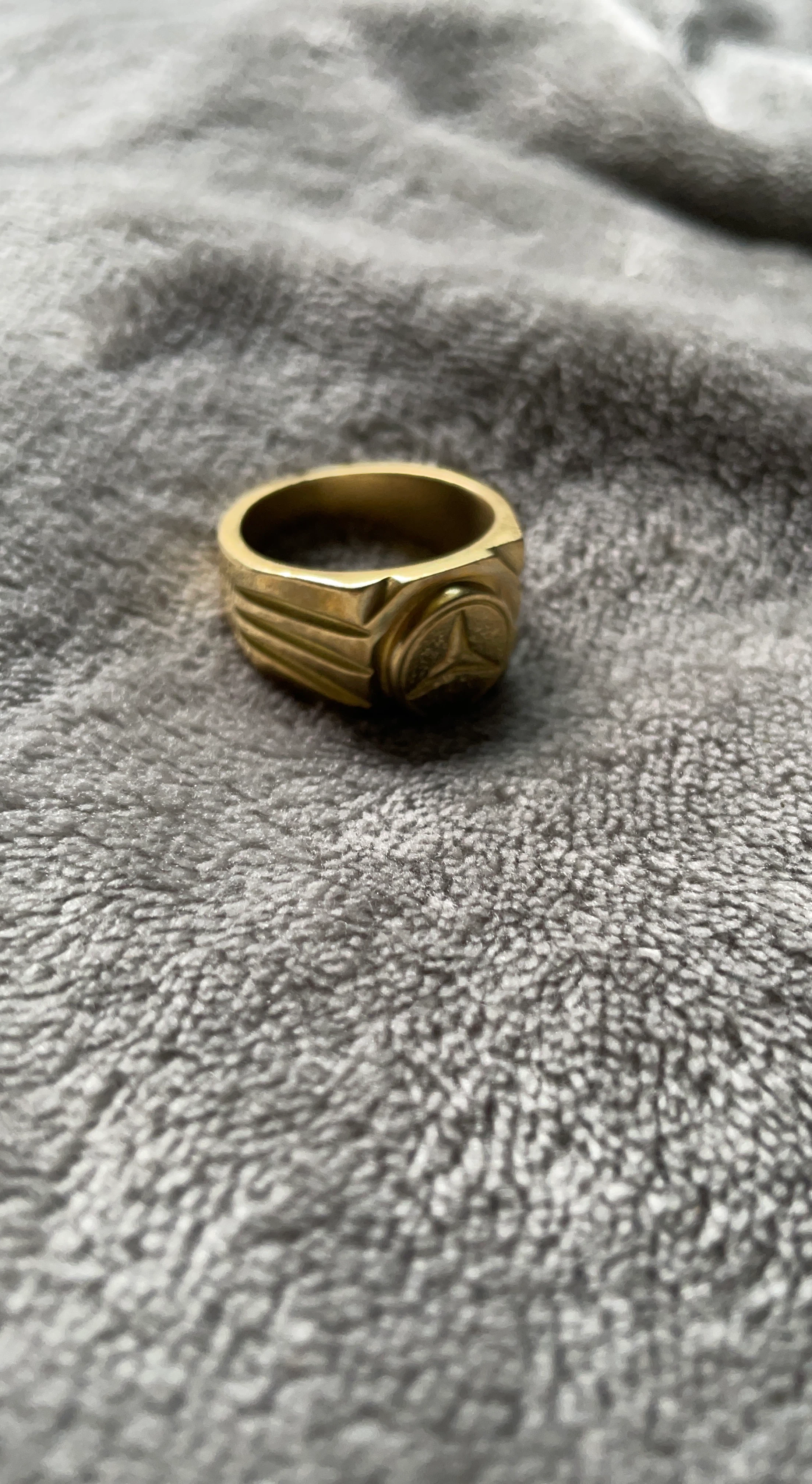 Mercedes-Benz Ring