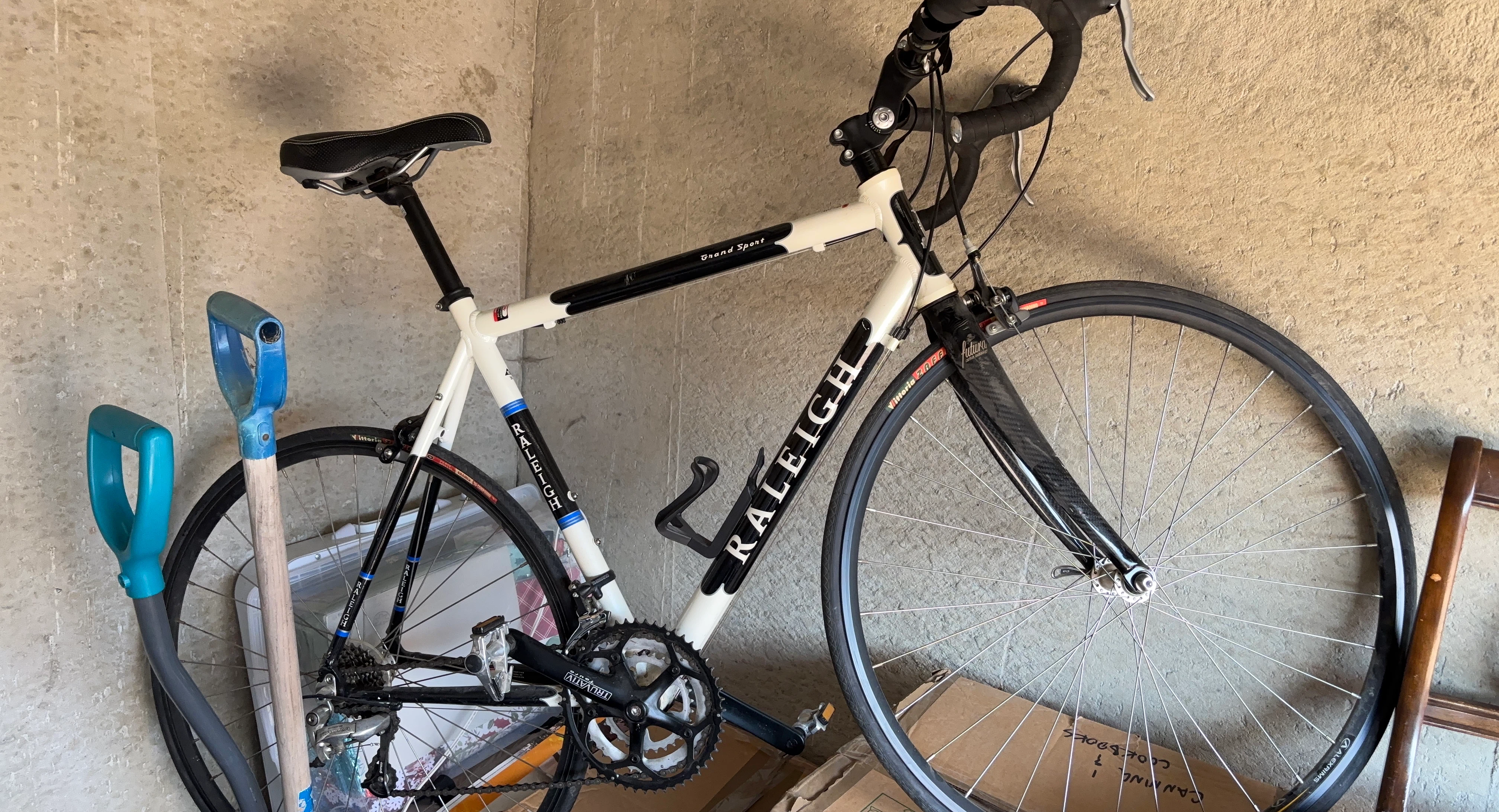 Raleigh Grand Sport Road Bike