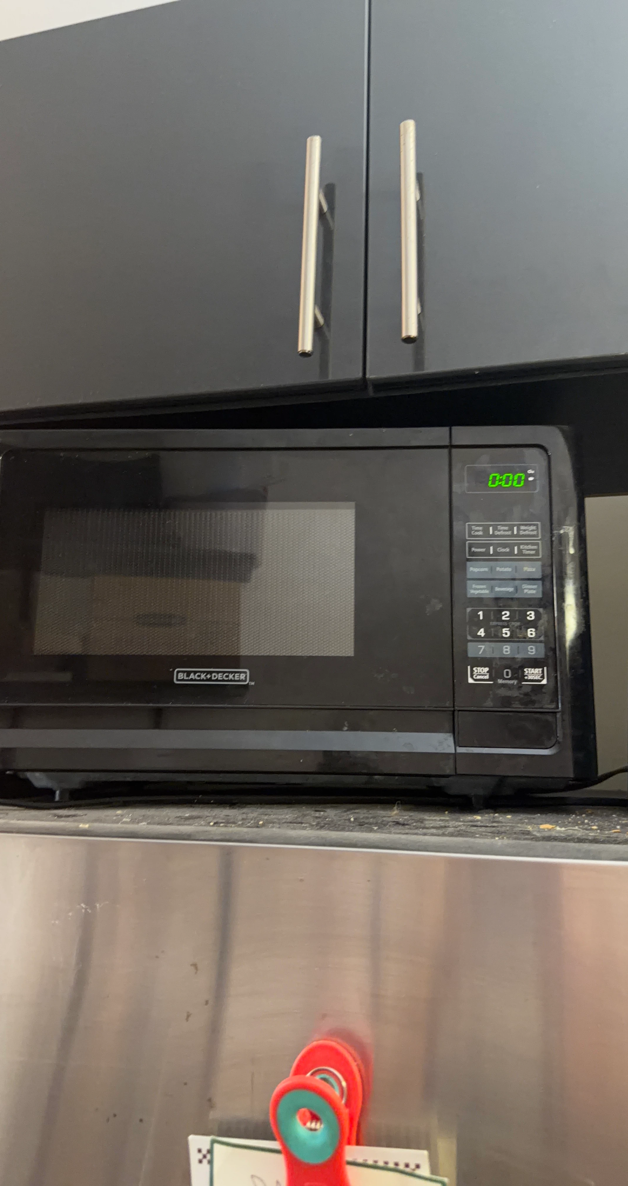 Black+Decker Microwave Oven - photo 2
