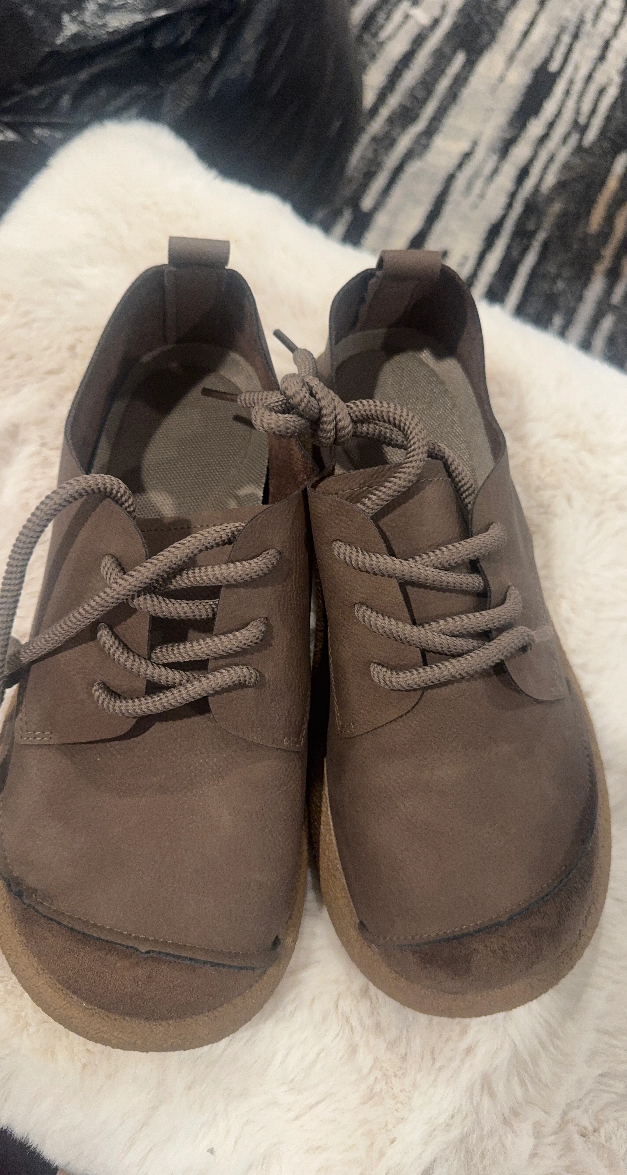 Brown Leather Lace-Up Shoes