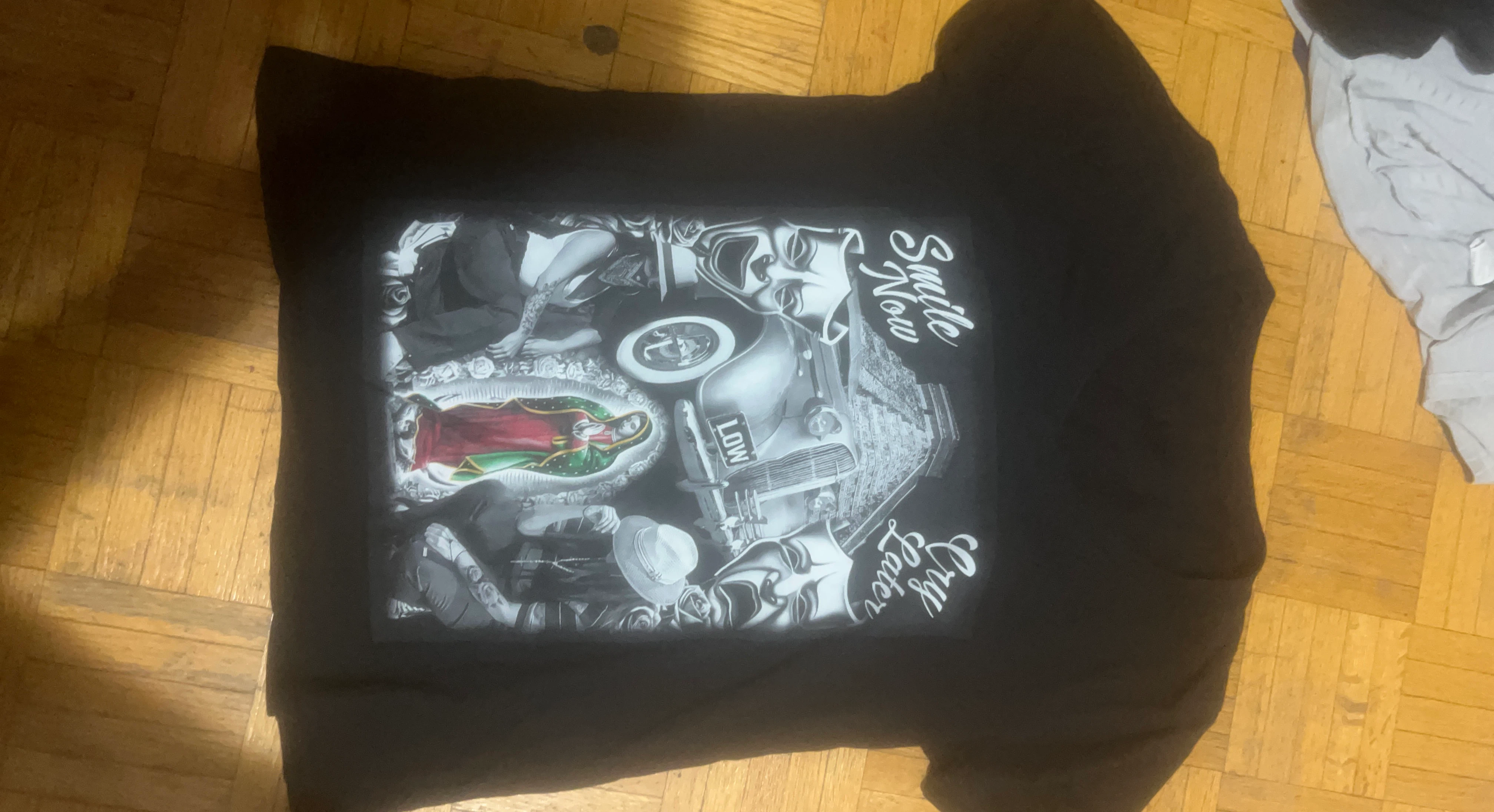 Black T-Shirt "Smile Now Cry Later" Graphic