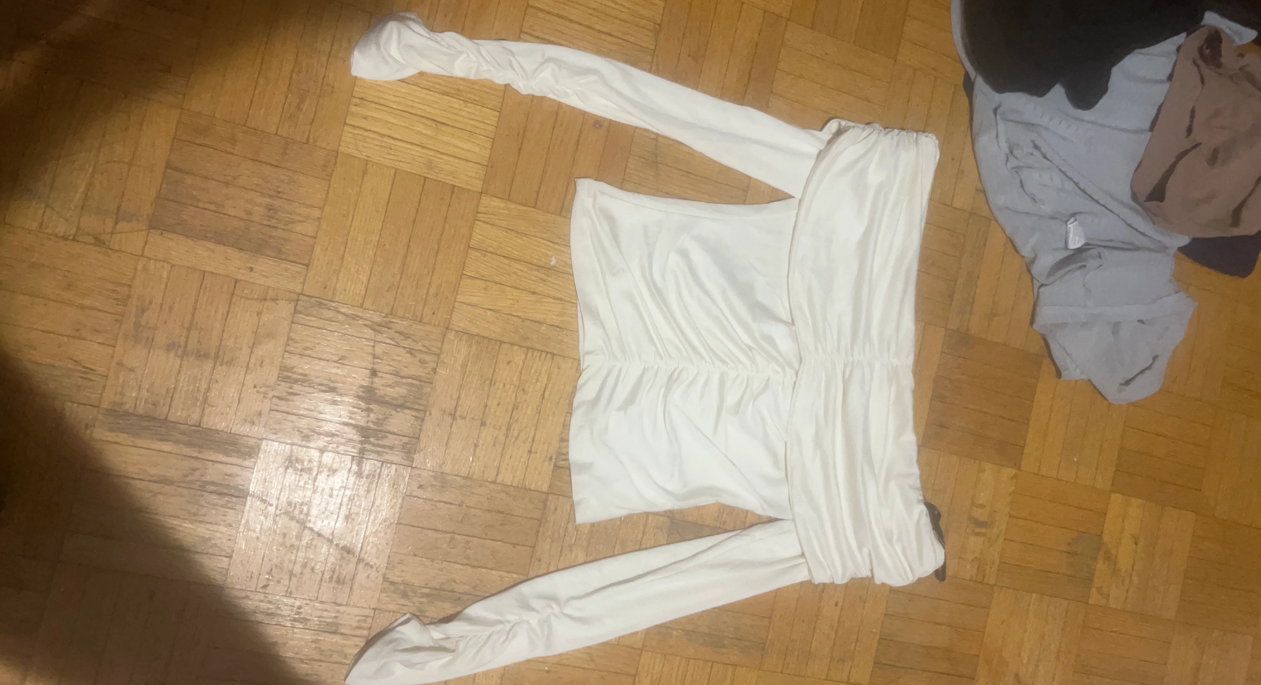 Forever 21 White Ruched Long Sleeve Top