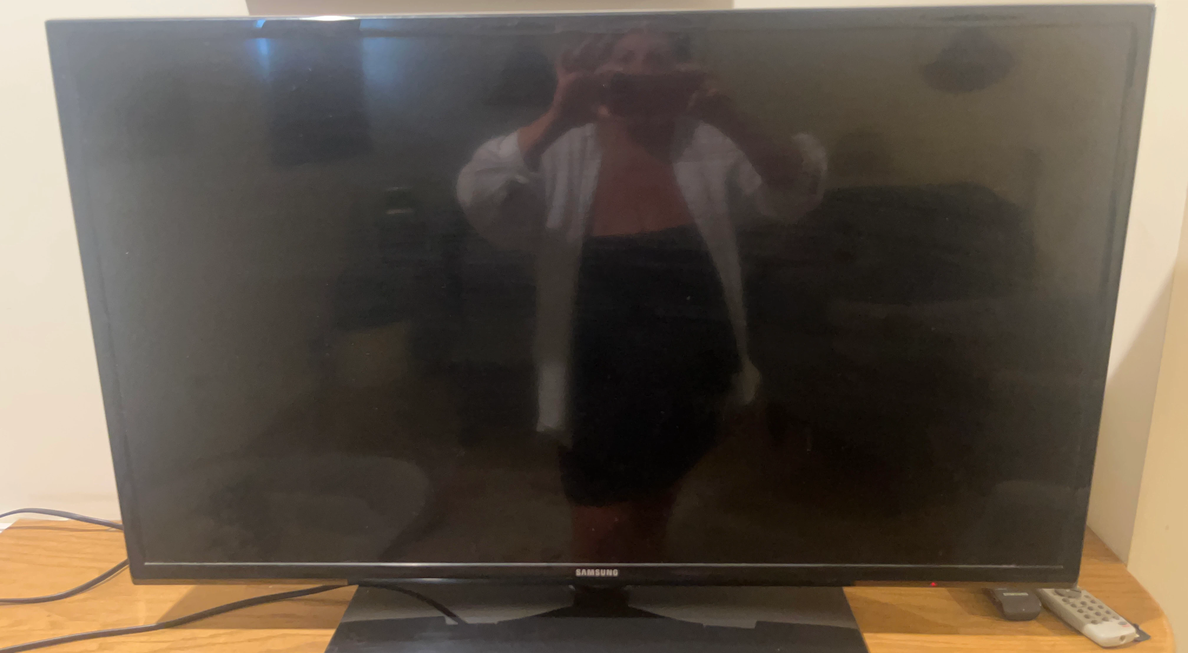 Samsung 40" Smart TV