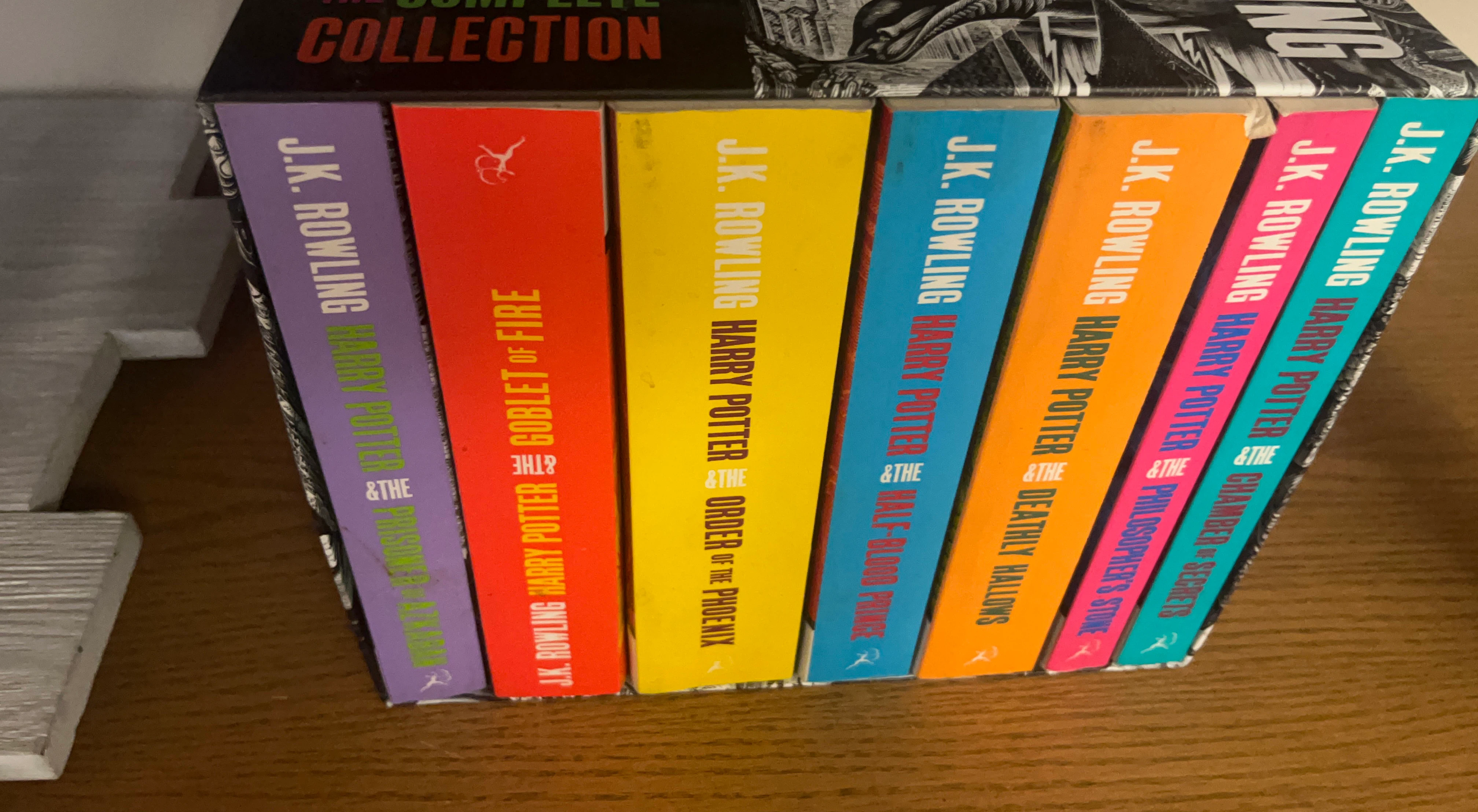 J.K. Rowling Harry Potter The Complete Collection Box Set