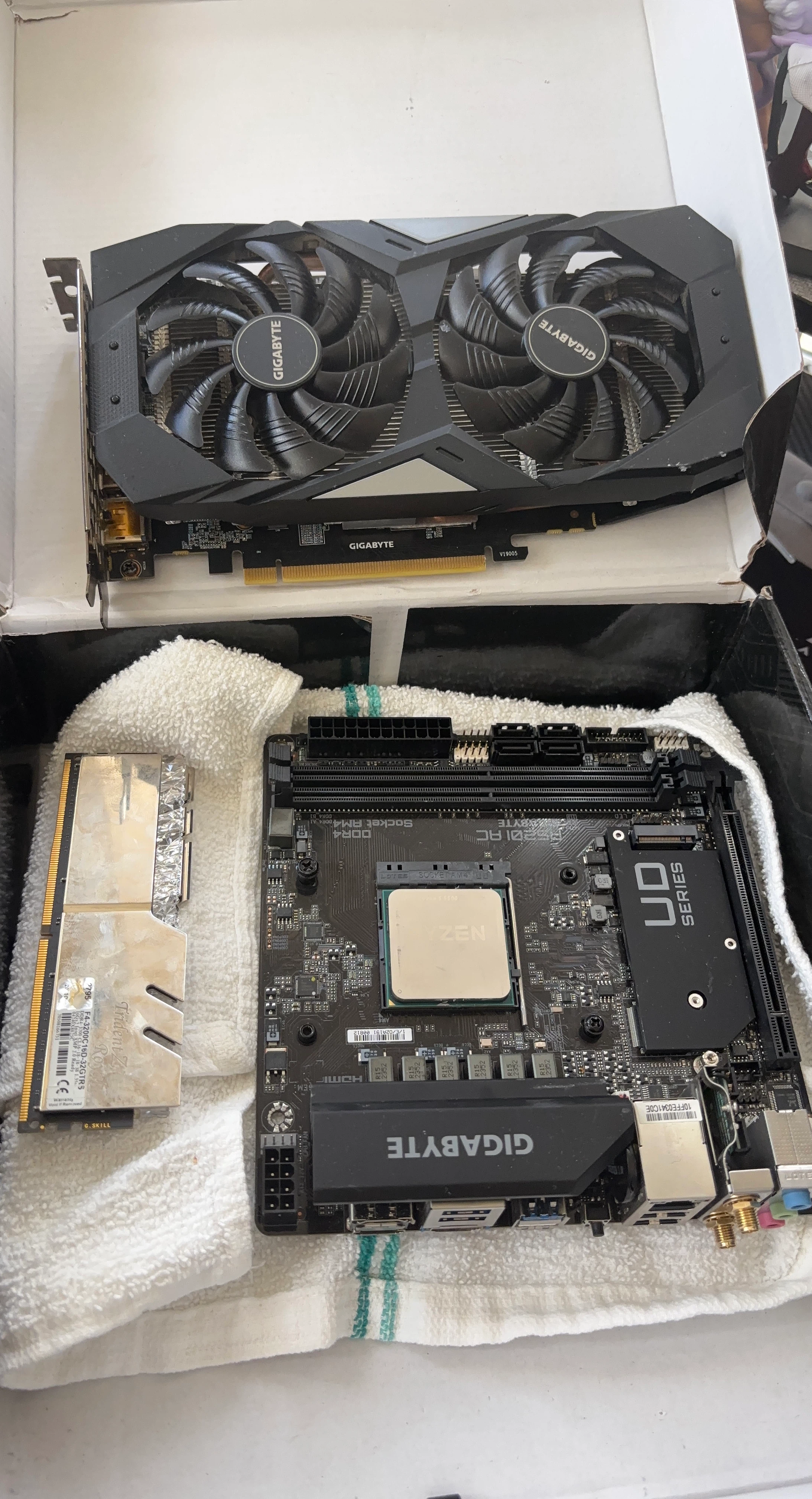 Gigabyte B520I AC Motherboard with Ryzen 5  5500